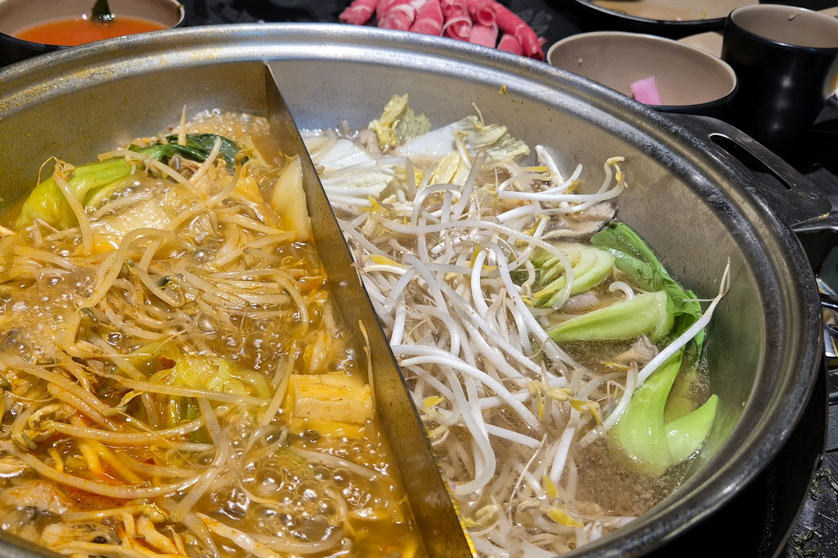 부천역 월남쌈 샤브샤브 최고 맛집!! 월남쌈 야채들도 신선하고 다양해서 좋아요! 샤브샤브