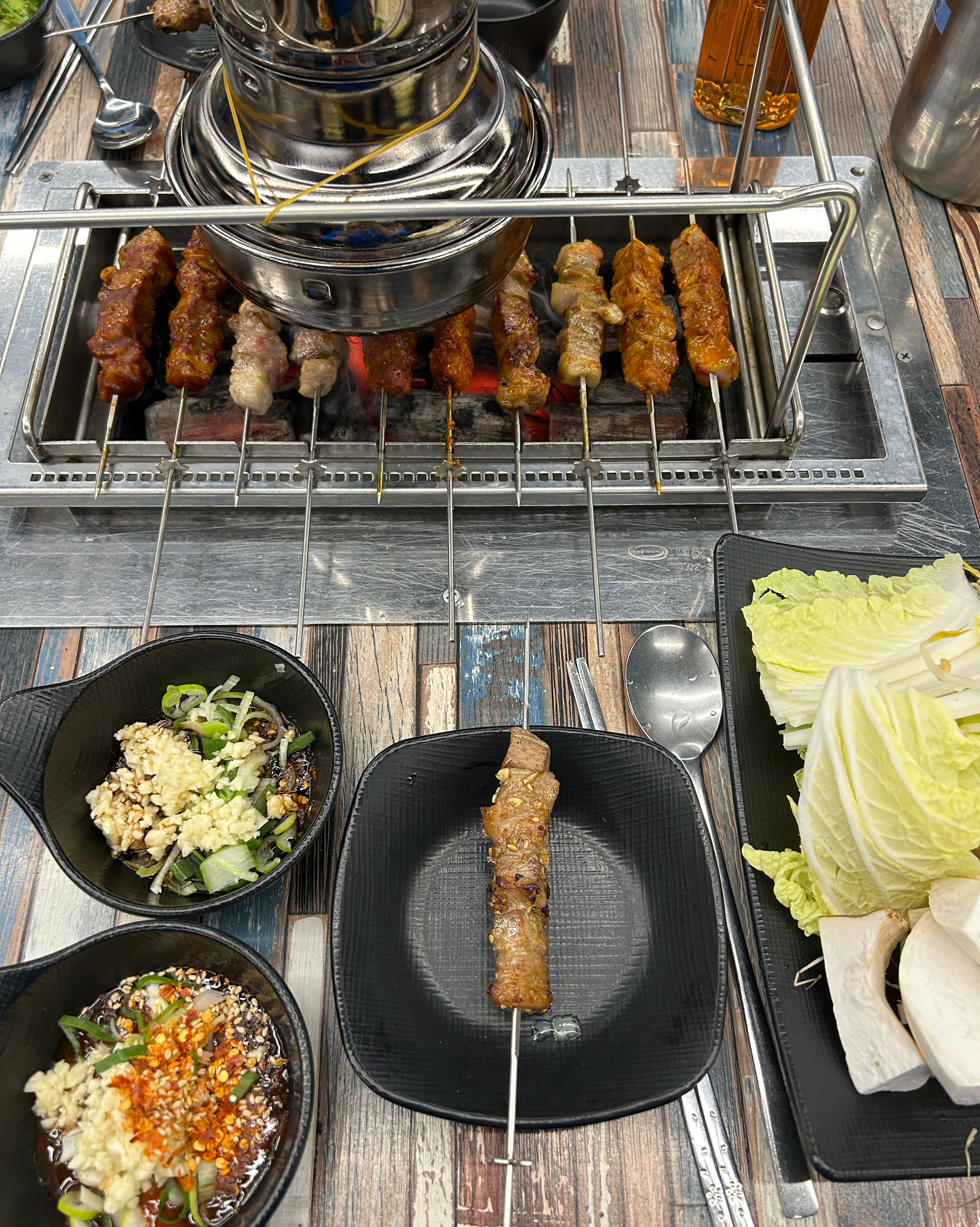 양꼬치 무한리필집 중에 가장 만족도가 높았어요 ㅜㅜ 맛있는건 물론이구 너무 깔끔하고 ! 친