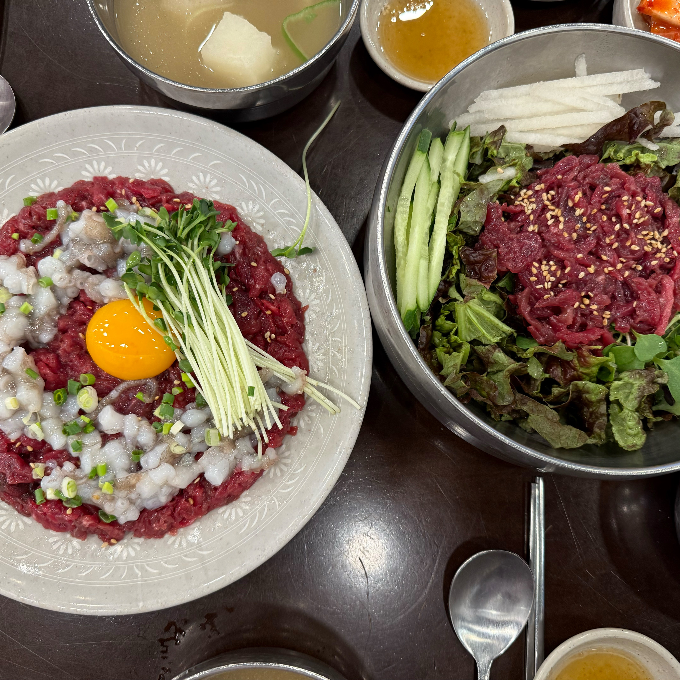  종로5가역 맛집 부촌육회 본점
