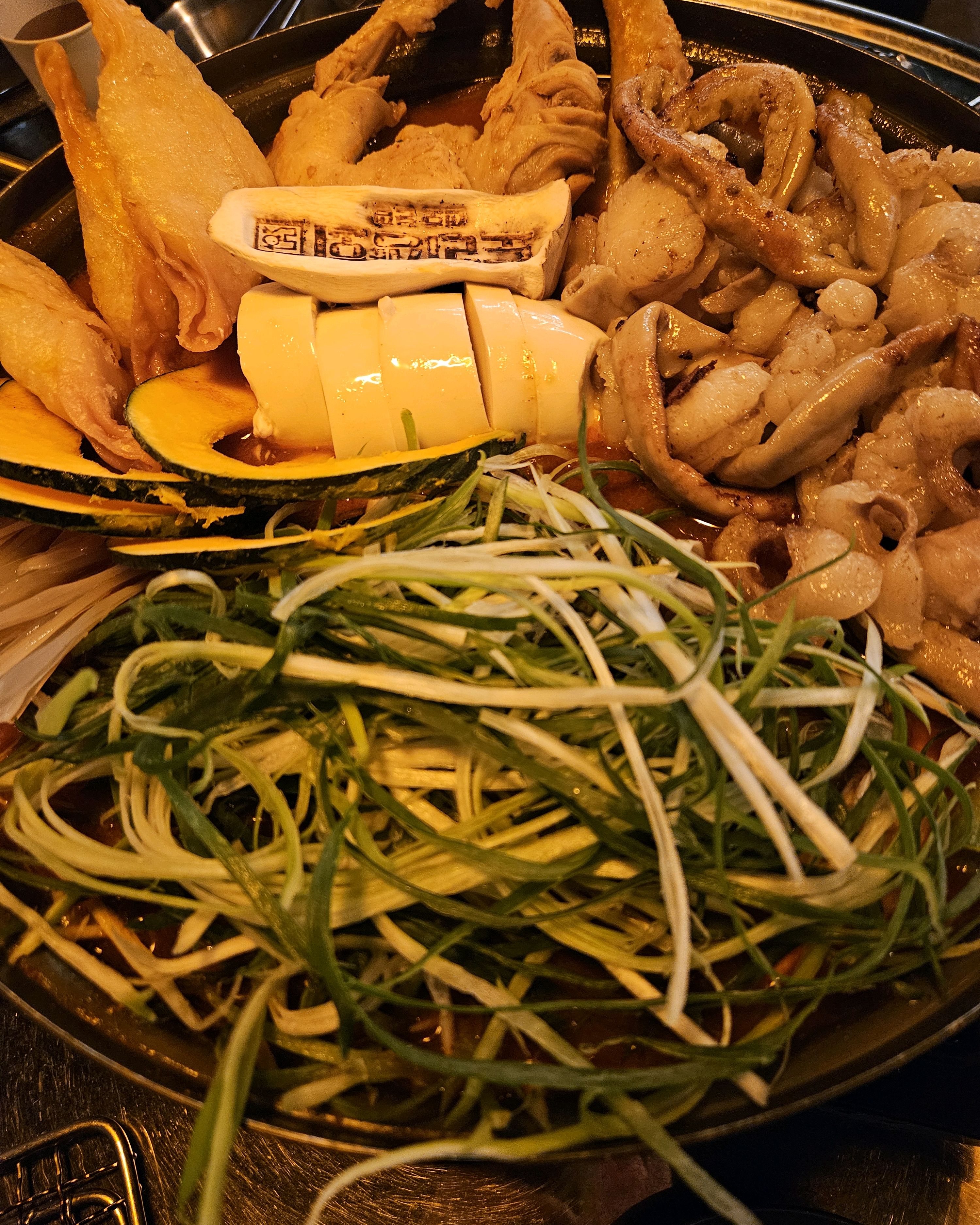 천호에 곱도리탕집이 없어서 아쉬웠는데 새로운 맛집 발견이에요!! 릴스에서 본 적이 있었는데