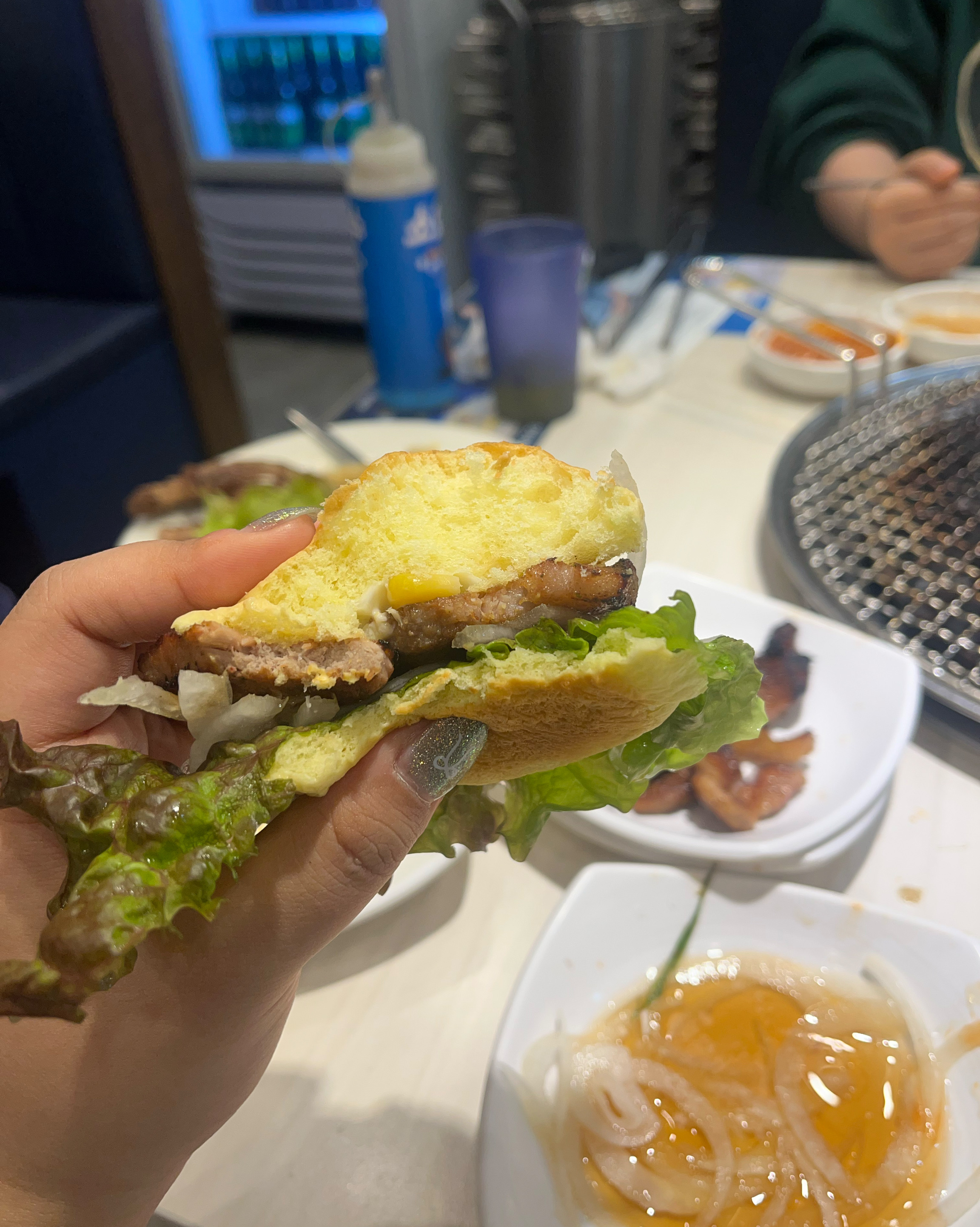 맛있게 먹었어요 고기도 맛있고 직원분이 친절하셔요~다들 갈비버거 만들아 드셔보세요~ - 중곡역 맛집 명륜진사갈비 서울중곡점