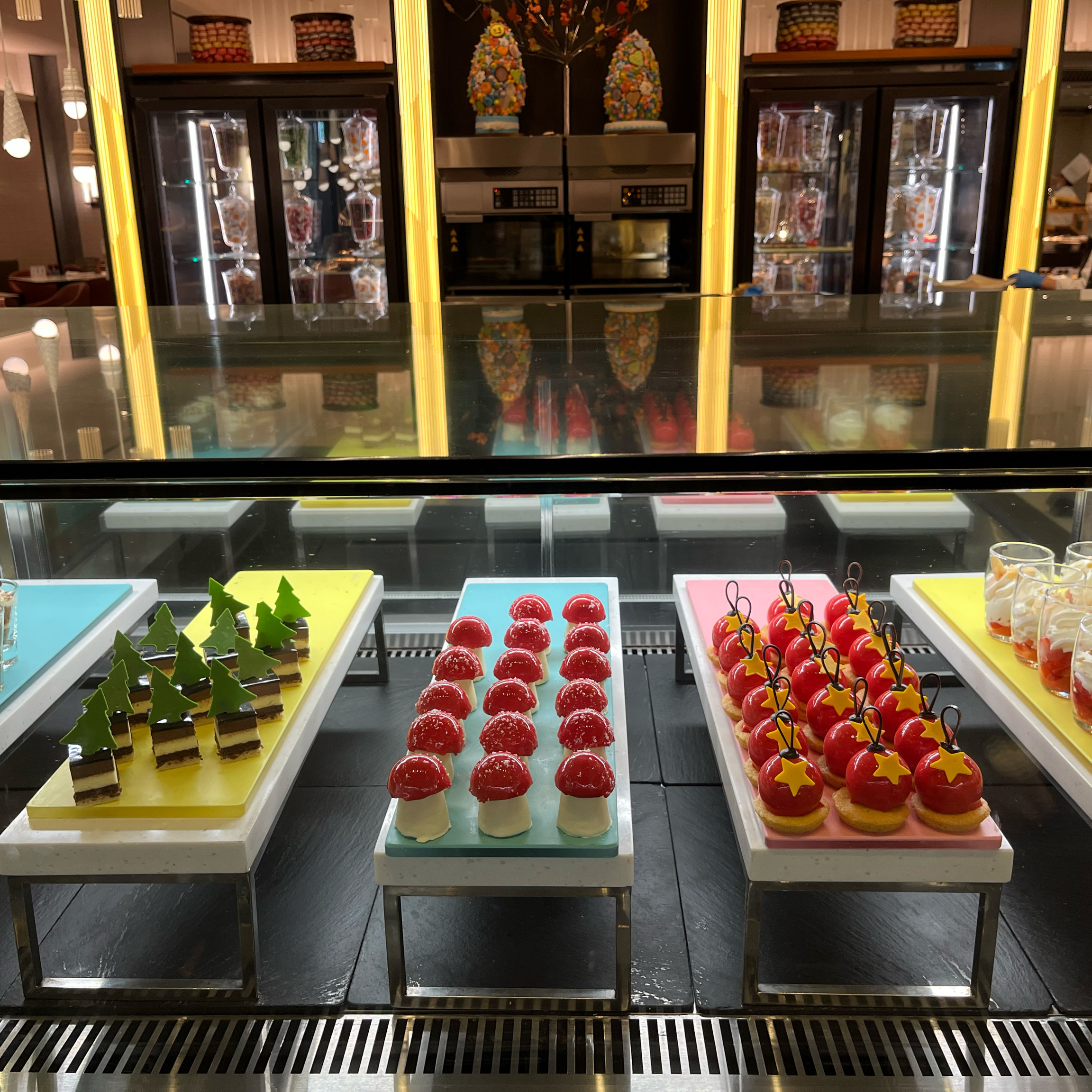 졸업식날 예약방문한 그랜드키친.. 오랜만에 방문했어요! 크리스마스랑 연말 분위기가 물씬 나