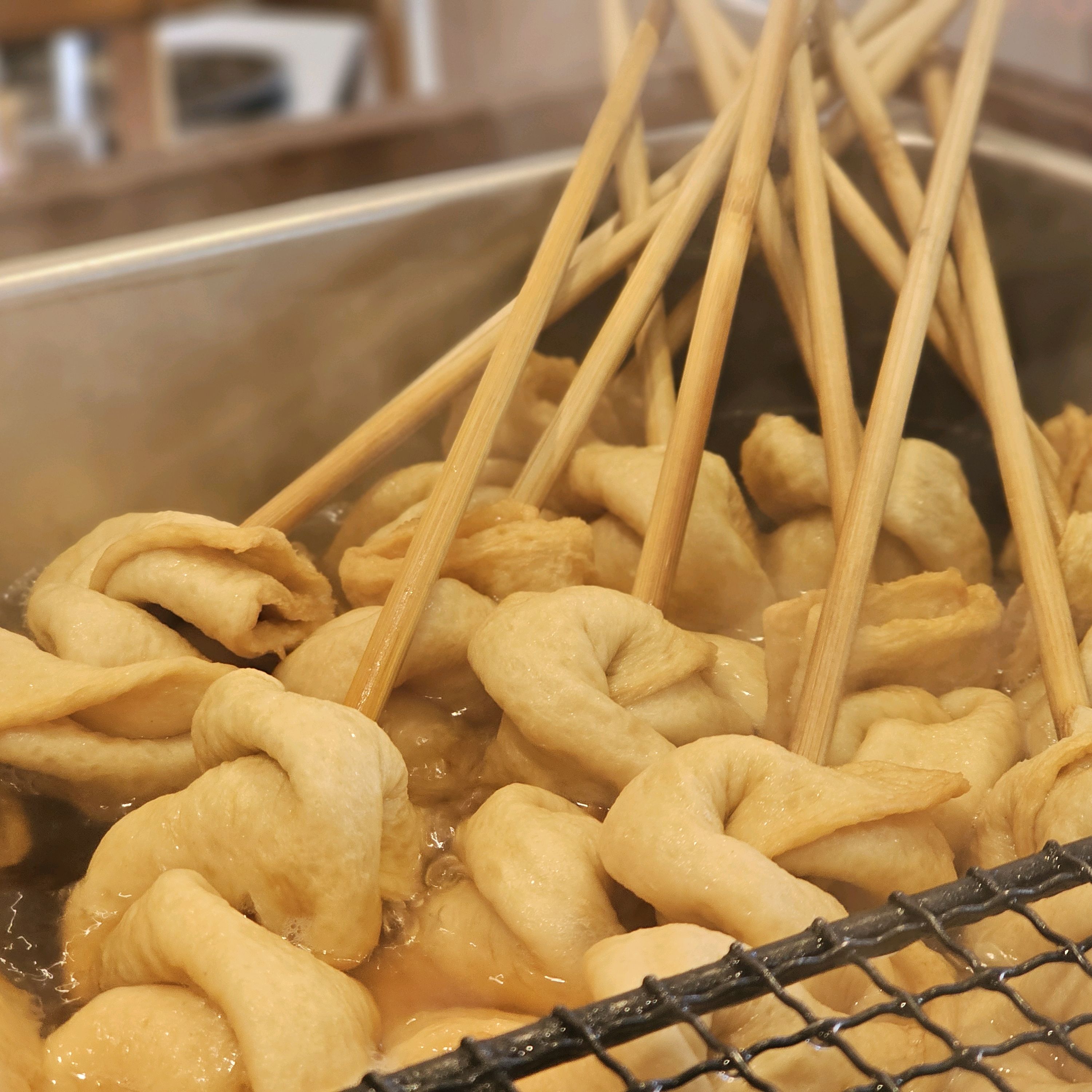 테이크아웃이라 기다리지 않고 바로 포장했구용 - 대전 맛집 성심당 우동야 DCC점