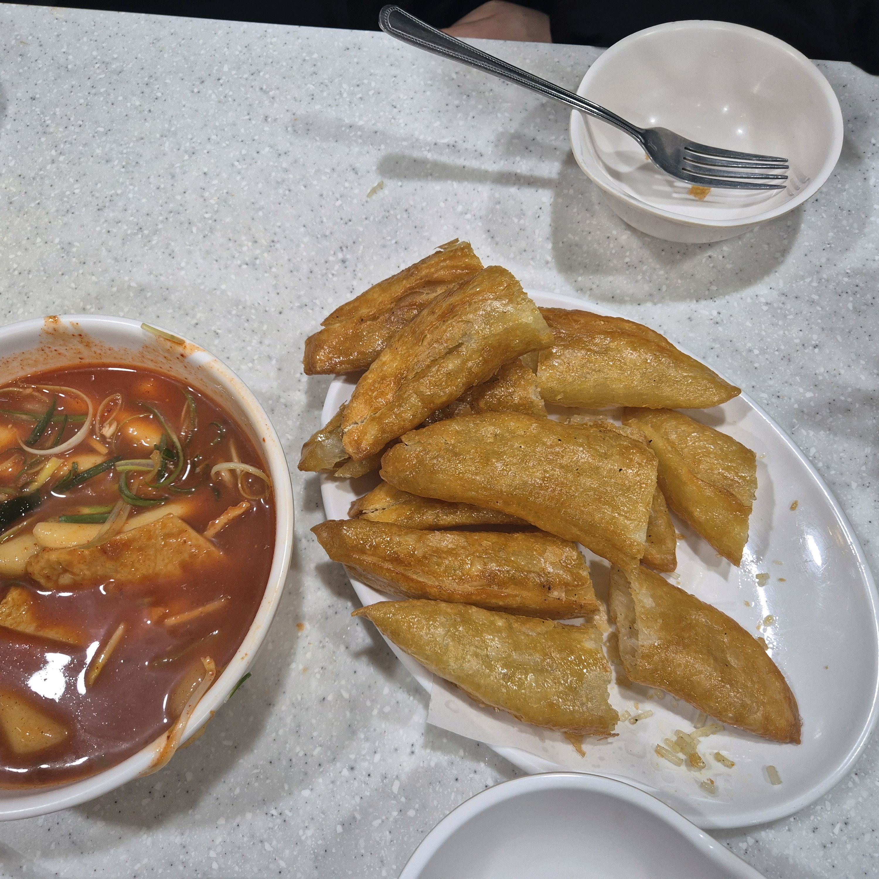 떡볶이가 바로해서 살짝아쉽 - 인천 맛집 모녀떡볶이