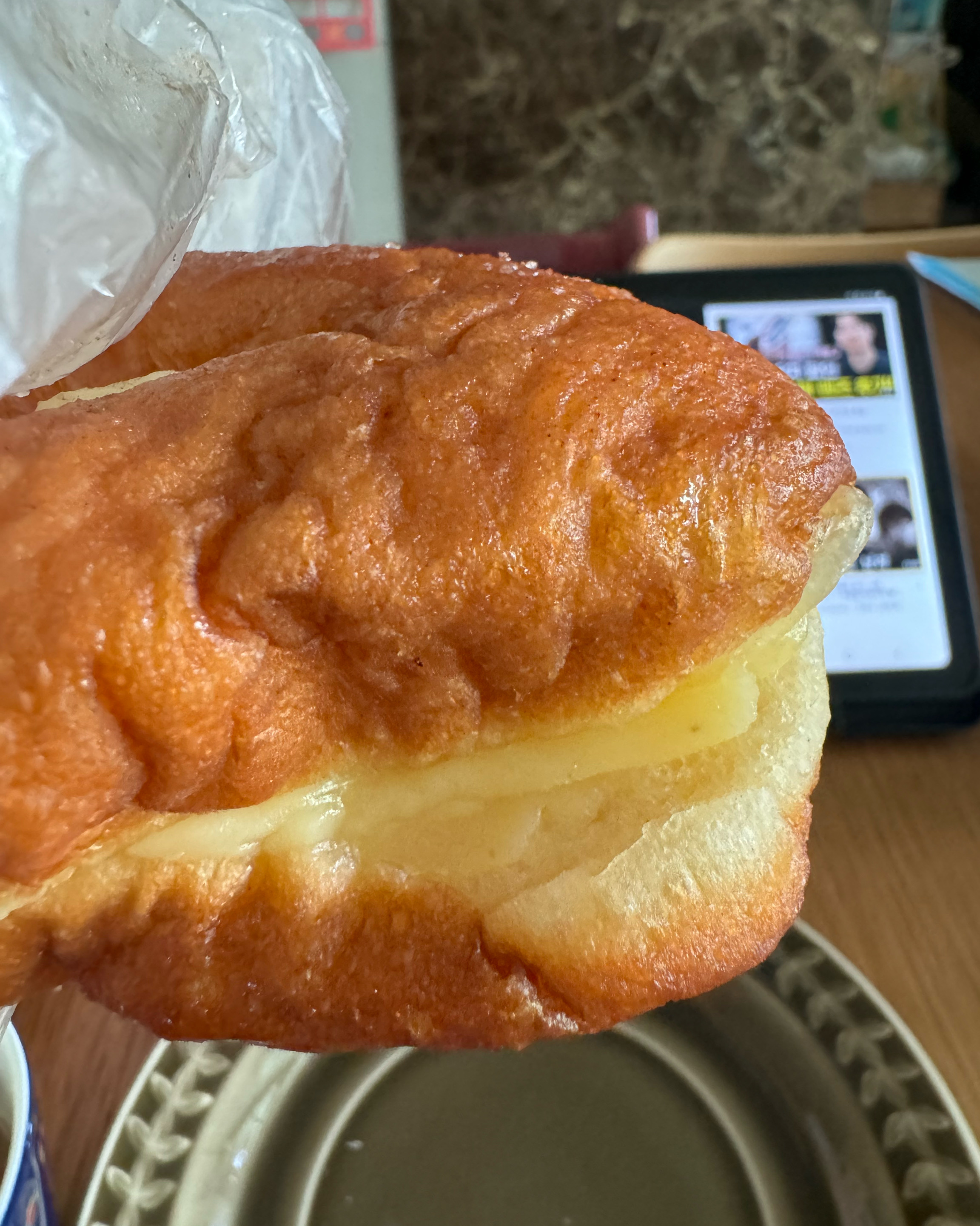 손님이 많아서 늦은 오후에 갔더니 인기템들은 거의 품절이더라구요. - 제주 맛집 행복밀