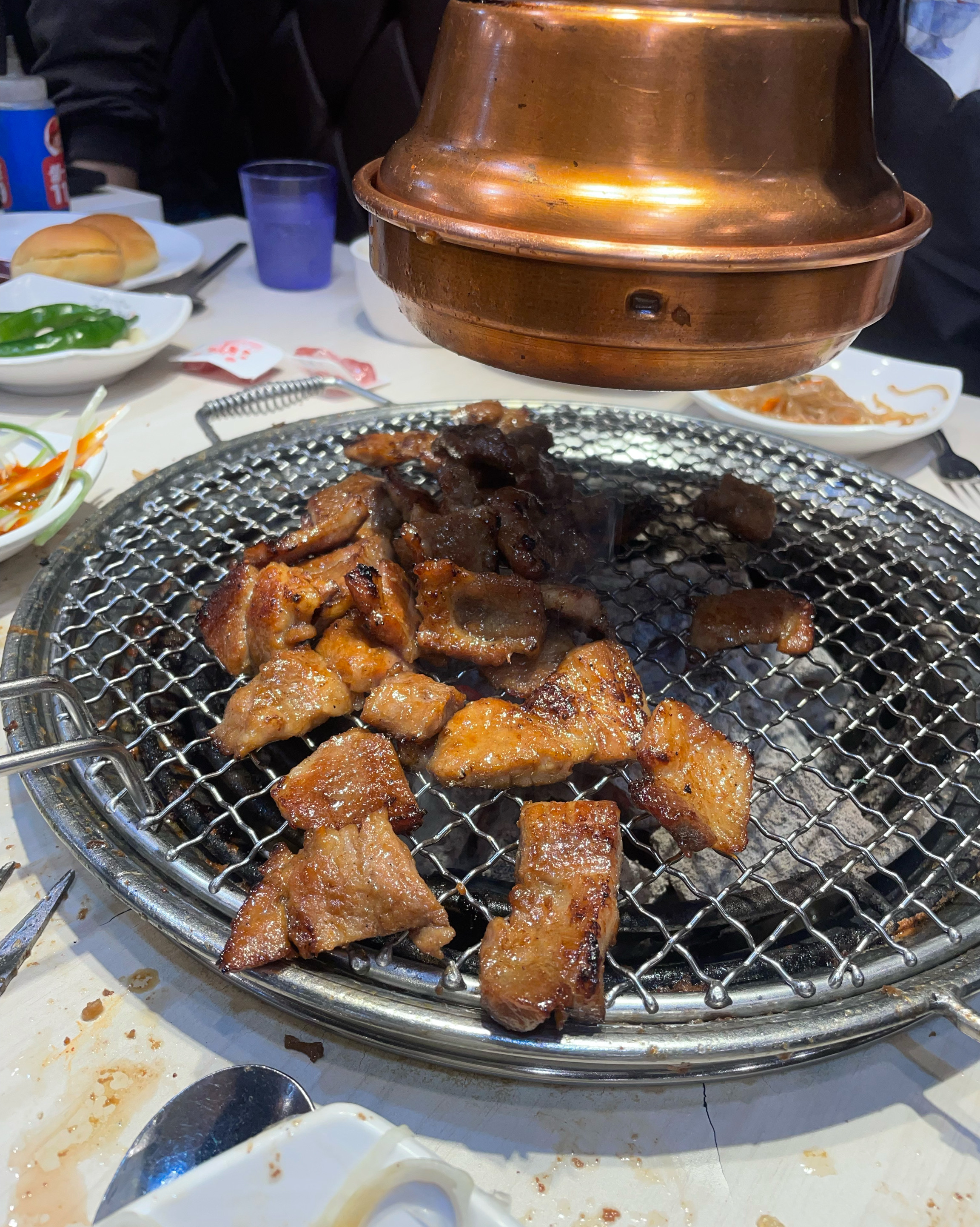 아이들과 오면 항상 맛잇게 잘 먹고갑니다^^ 사장님도 친절하시고 반찬도 많고 깨끗하네요^^