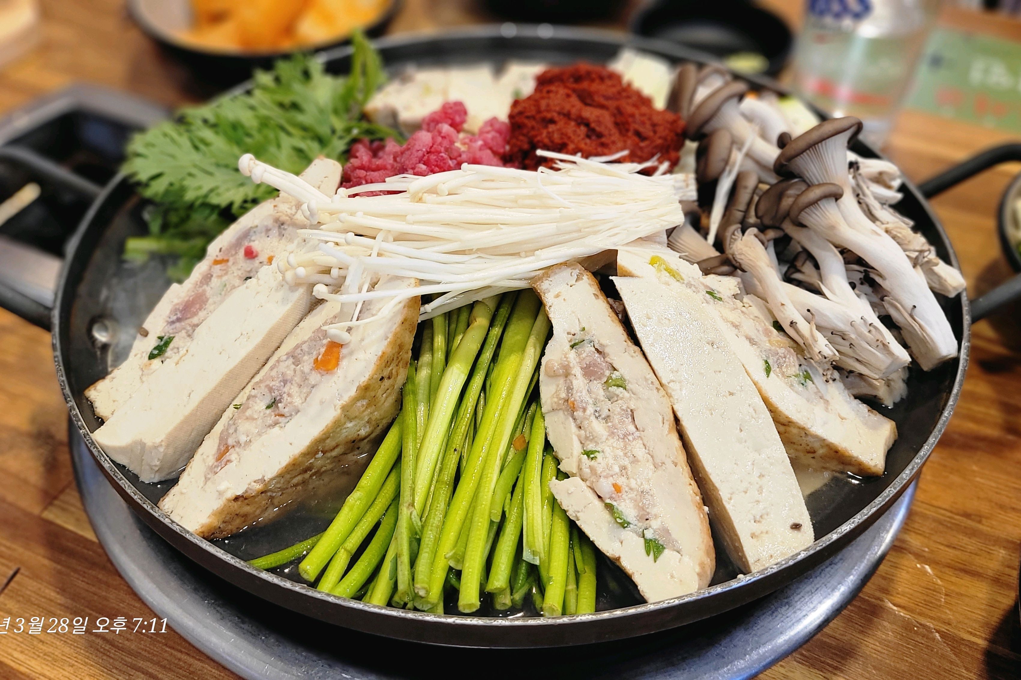 인기가 있다길래. 드뎌 와 봄. 포장할인까지. - 대전 맛집 매봉식당 계족산본점