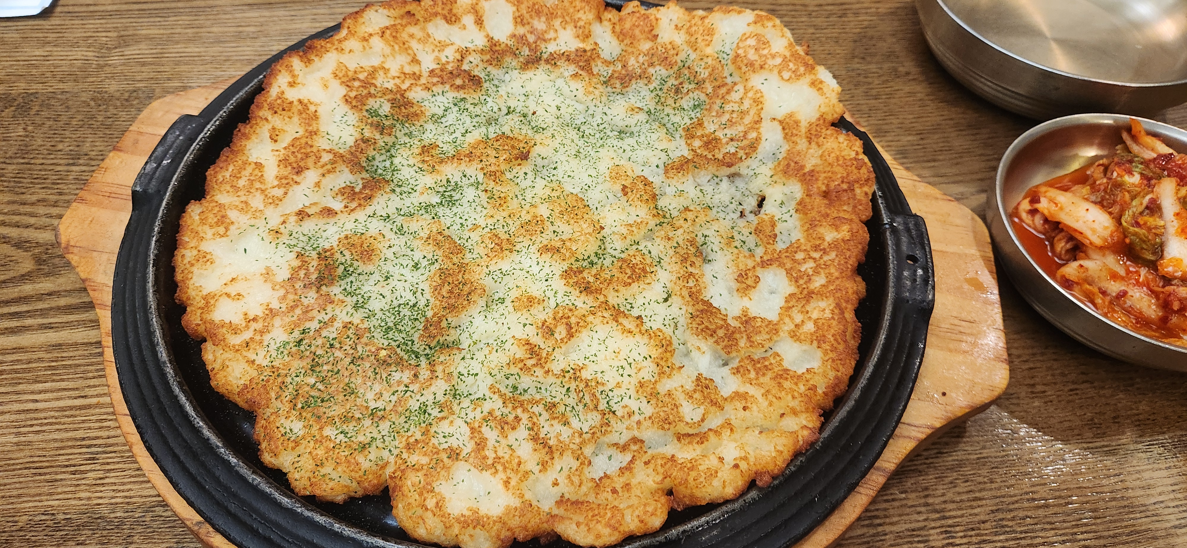 점심에 근처에 있어서 리뷰보고 갔어요. - 강남 맛집 명동관
