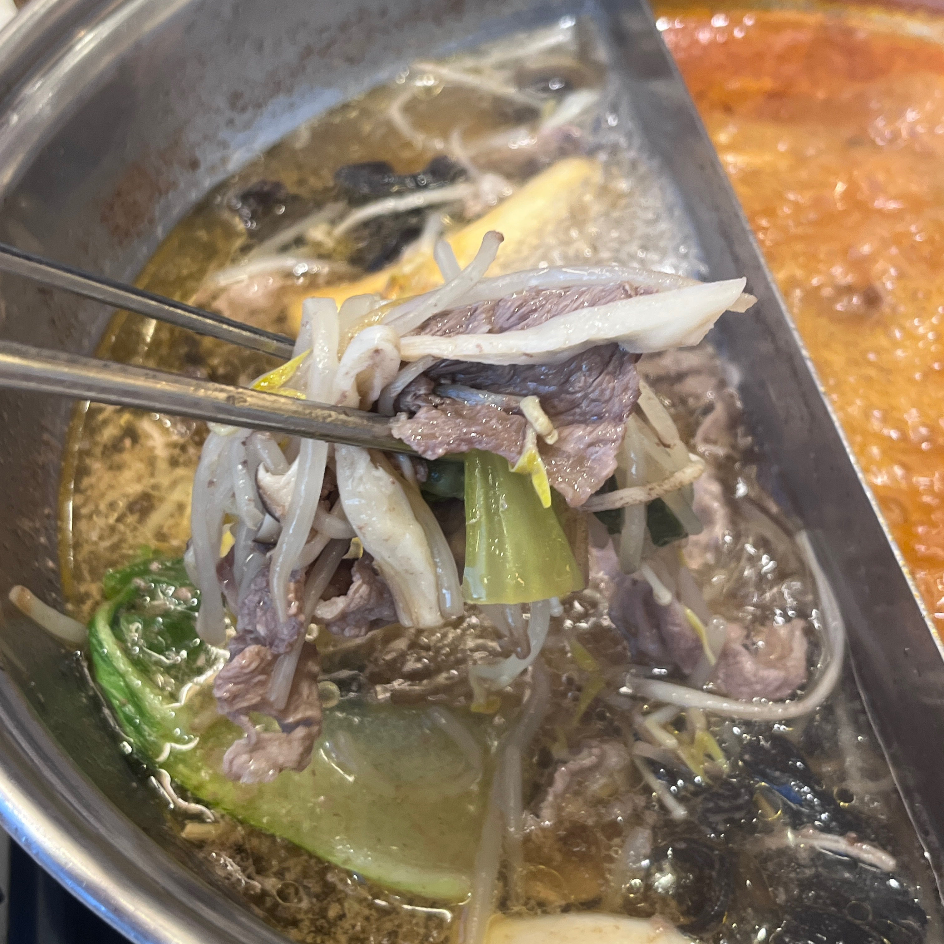 매장도 넓고 야채들이 정말 신선해요 월남쌈 넘 맛있게 먹었어요 단체모임하기 딱이네요~! - 부산 개금 맛집 샤브20 부산가야점