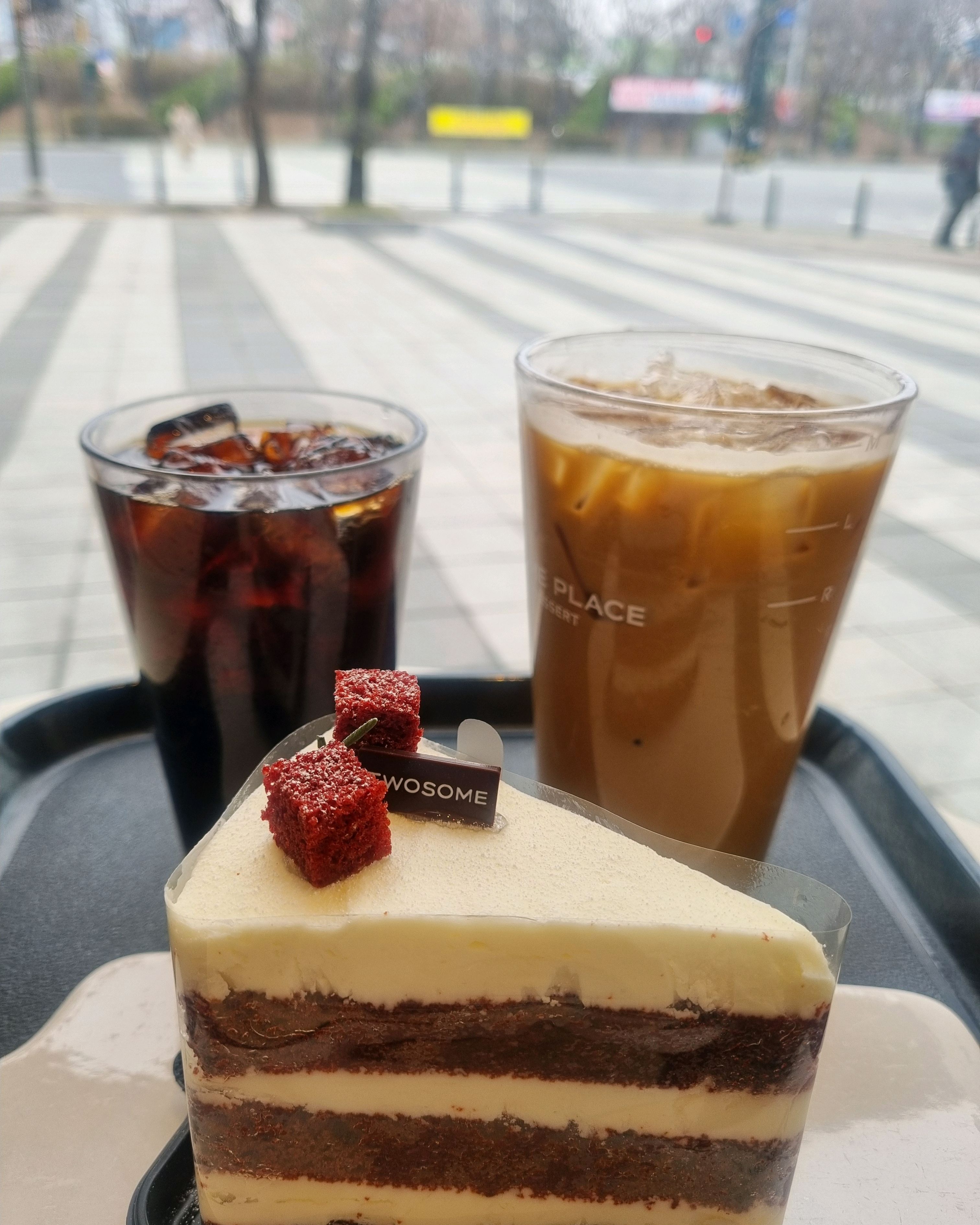 오리역 맛집 투썸플레이스 분당오리역점 내돈내산 방문리뷰