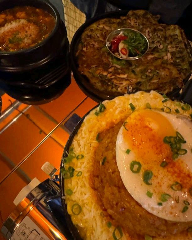 새로 생겼다길래 못참고 바로가봤는데 ㄹㅇ안주랑 분위기 맛도리집임 된장술밥 체고체고🫠 안주