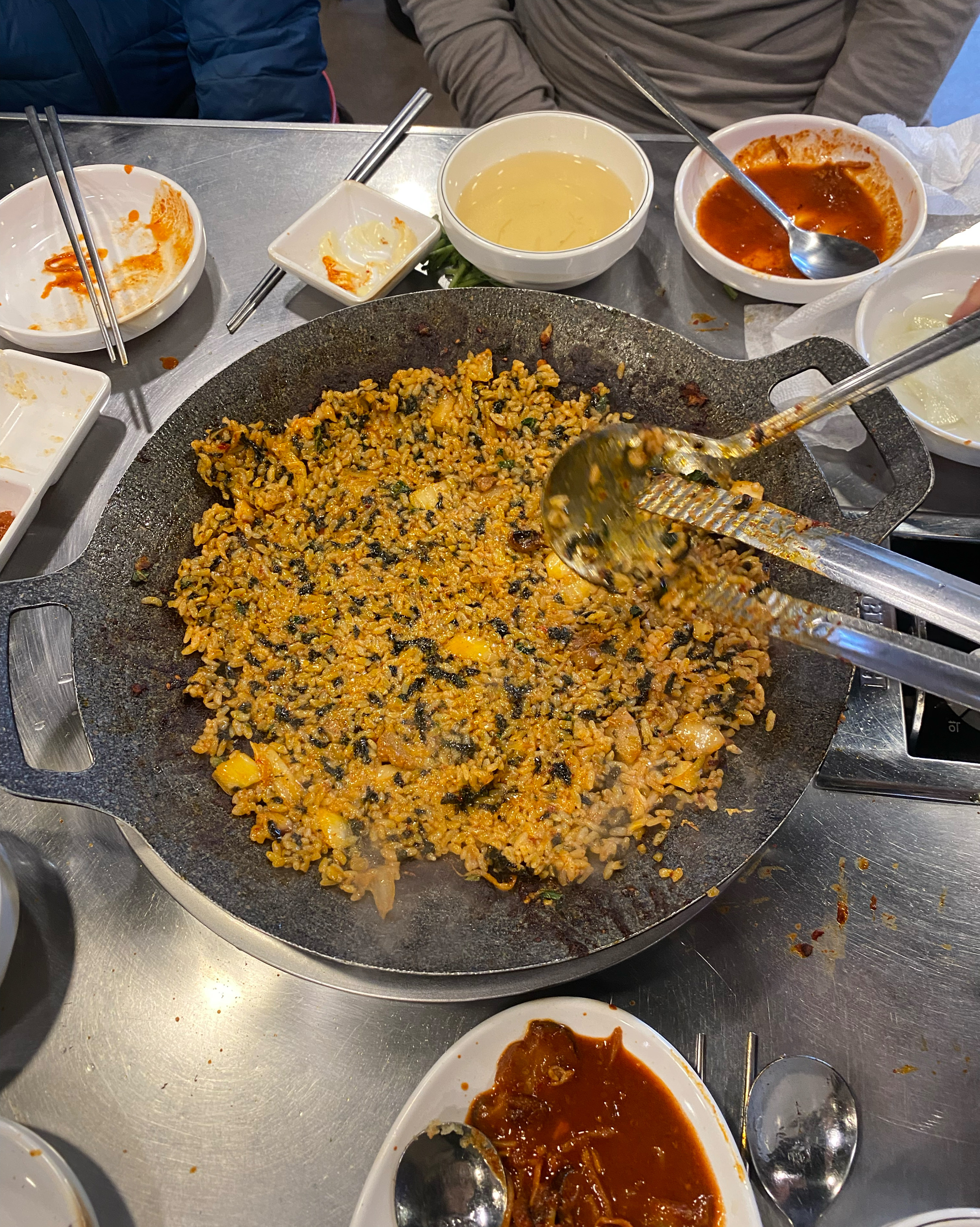 쭈꾸미 먹고싶었는데 시댁 근처에 쭈꾸미집이 있어서 맛있게 먹고 갑니다. 중국에서 왔는데