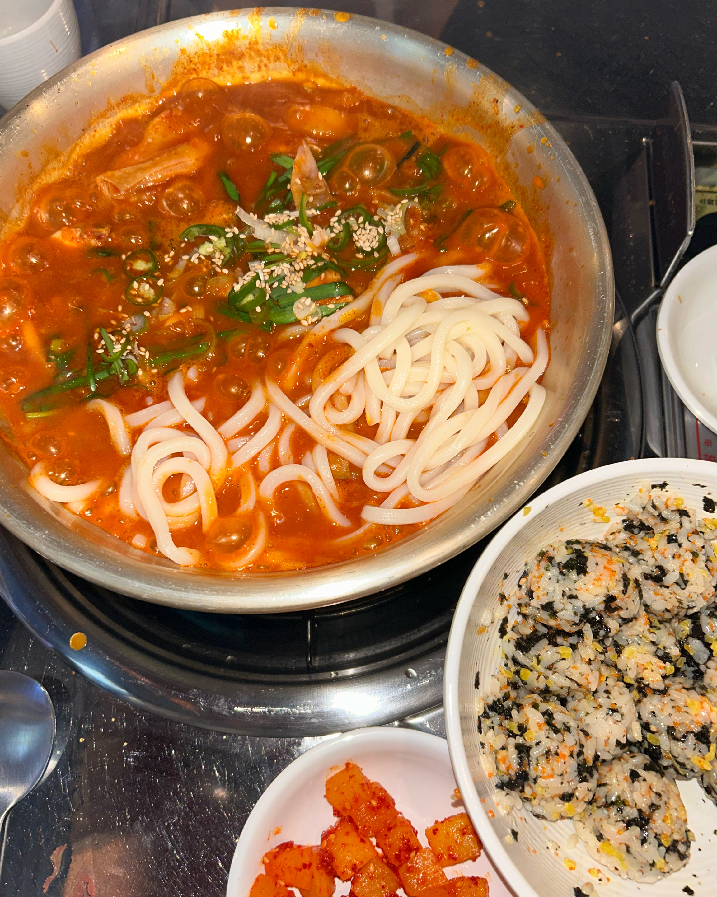 너무너무 맛있어요 매운 거 잘 드시면 꼭 매운맛(불닭단계)으로 시키세요 스트레스 해결 🔥🔥
