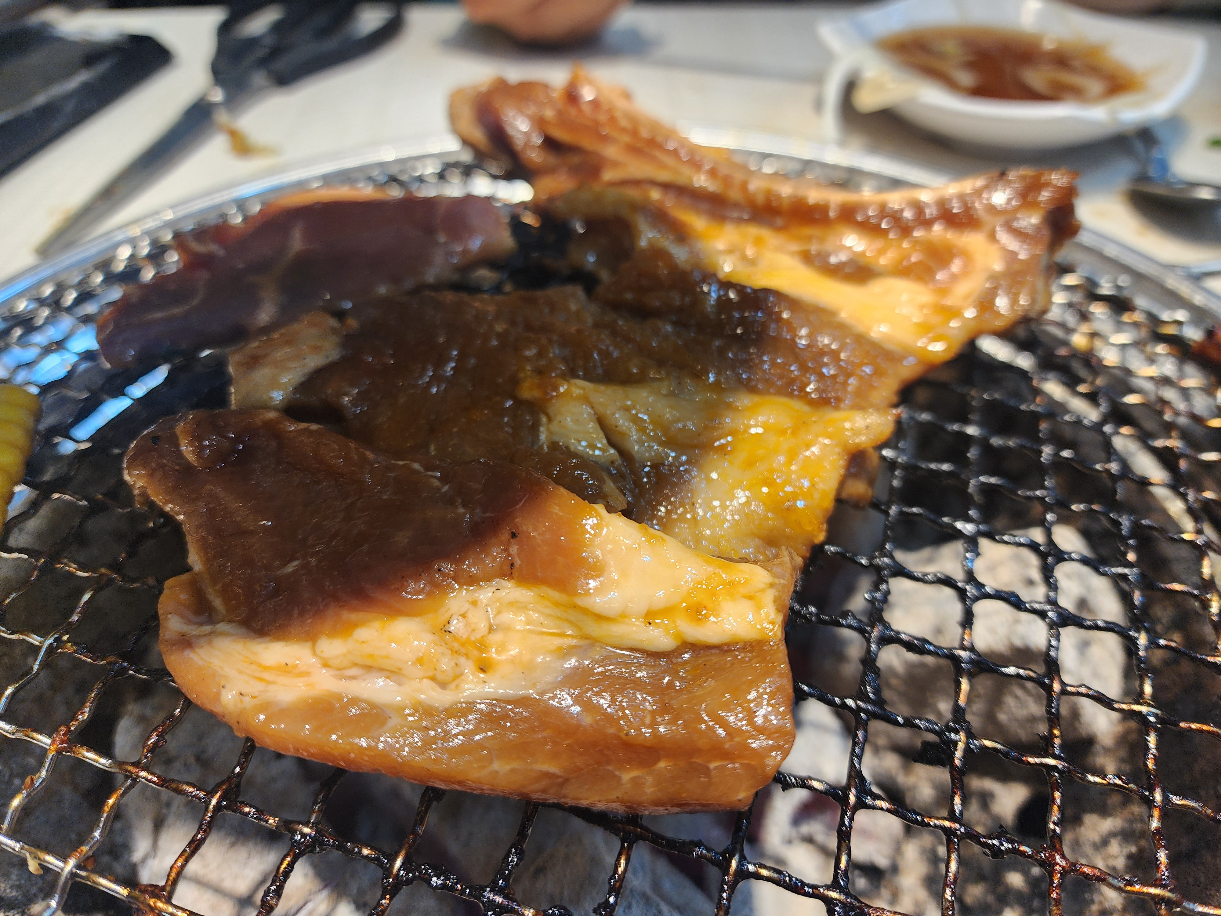 고기 질도 좋고 맛있어서 자주 방문합니다 - 부천역 맛집 명륜진사갈비 부천부천역점