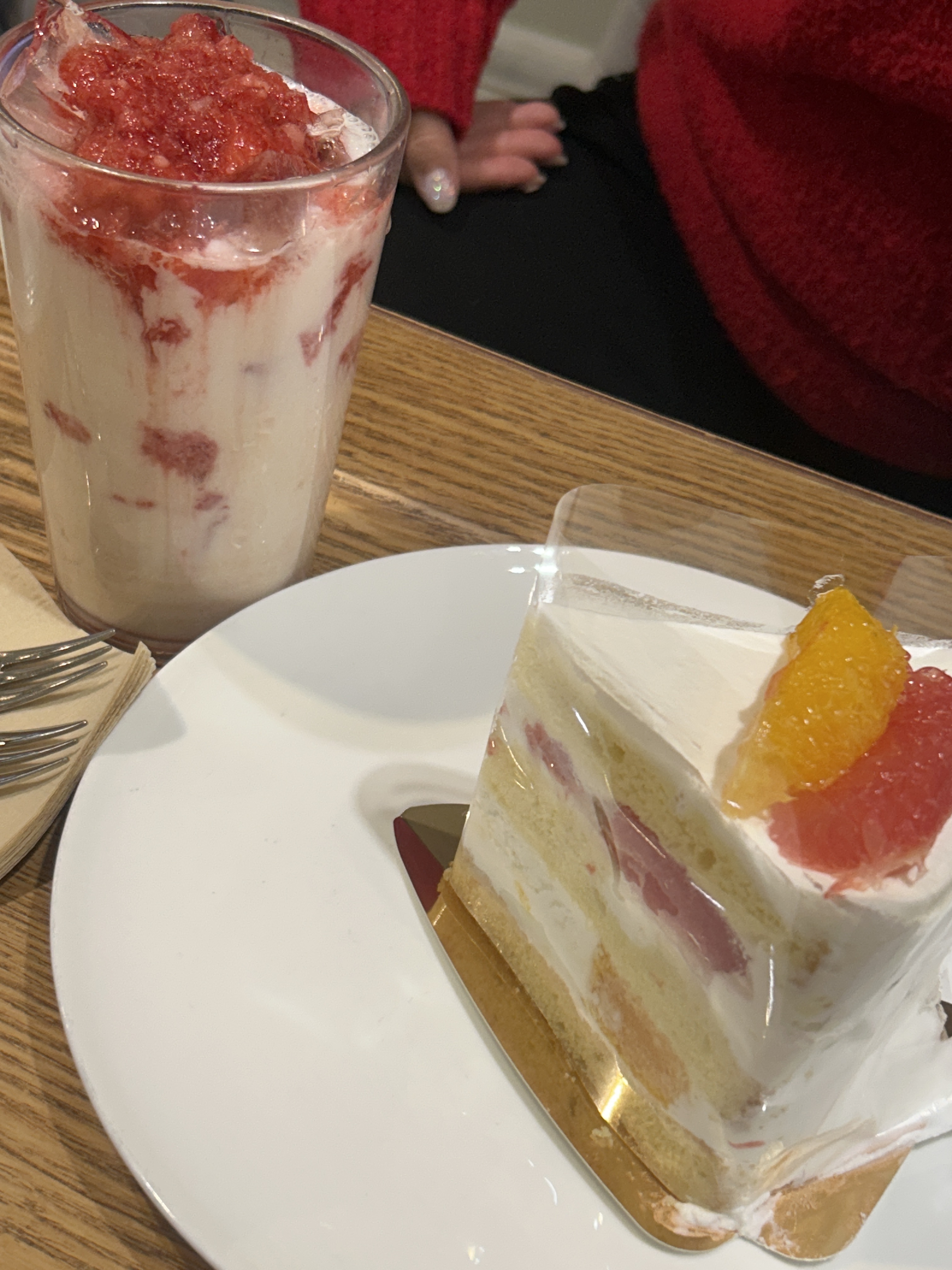 여기 케이크 진짜 찐맛이여요!! - 안양 맛집 리얼케익 안양범계점