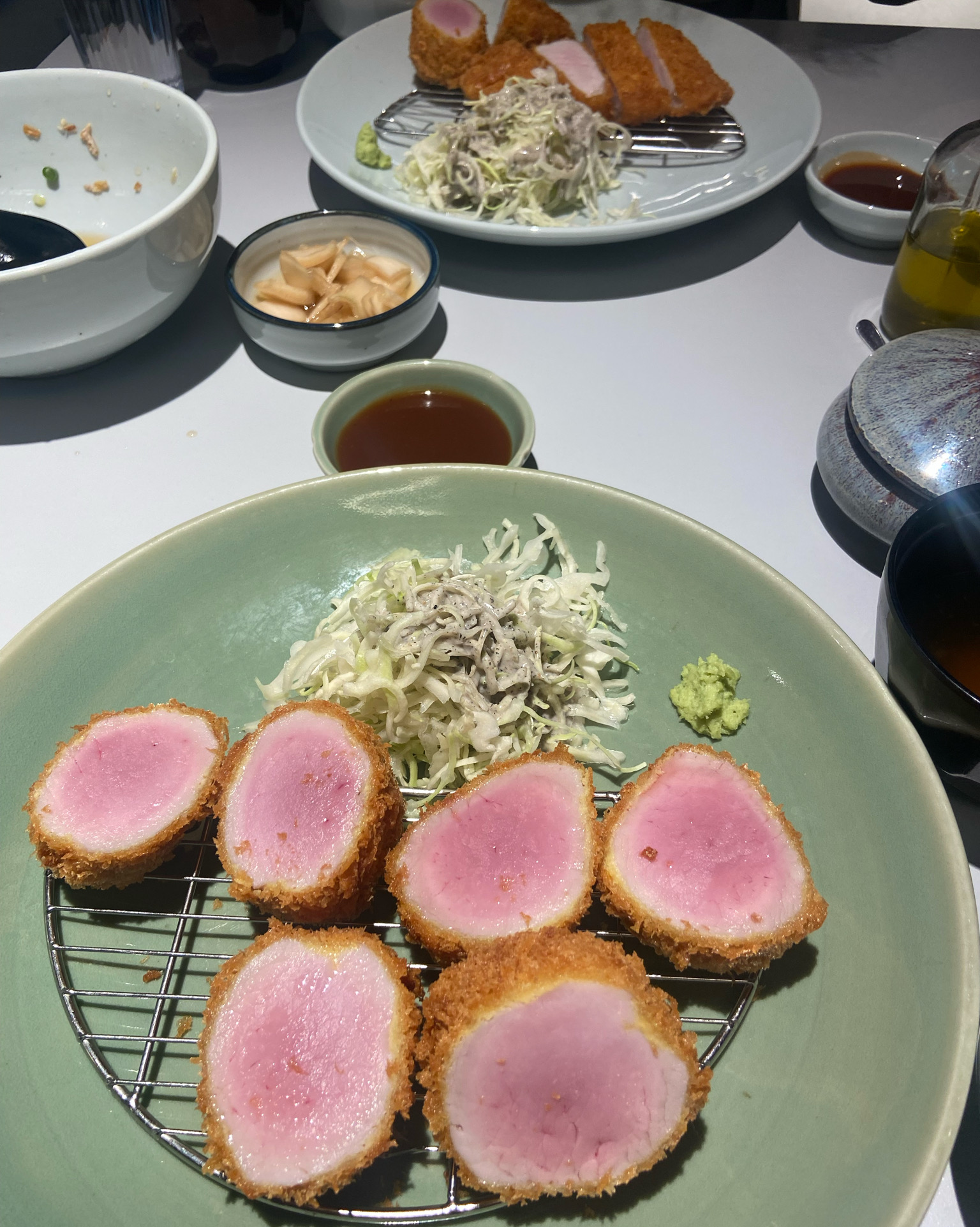 하도 맛있다고 하고 집도 가까워서 들러봤는데 그렇게 극찬할 정도는 아닌거 같아요. 너무 부
