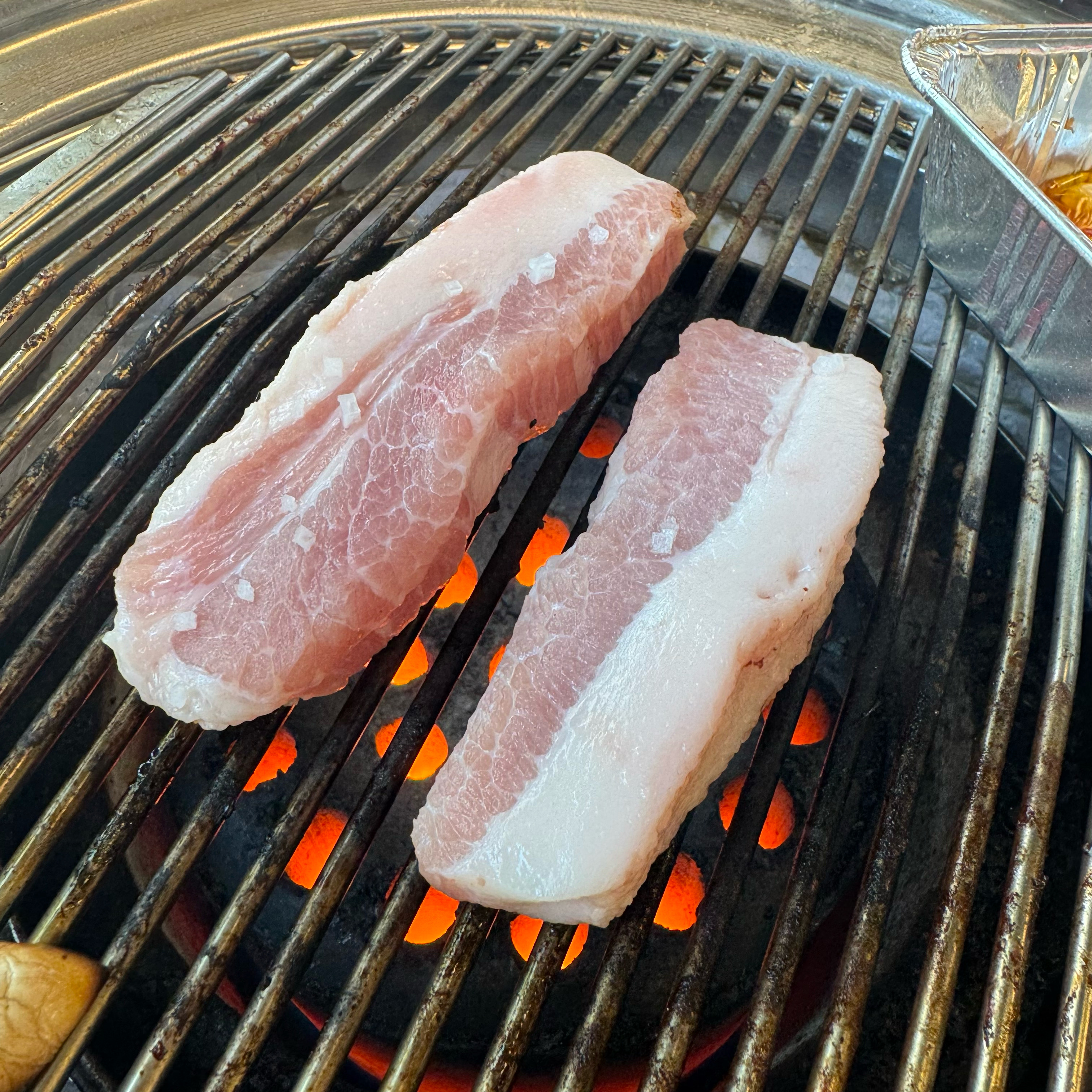 제가 좋아하는 메뉴가 다 있었어요! 메뉴 다양해서 취향대로 먹기 편하고 맛있었습니당 항정살