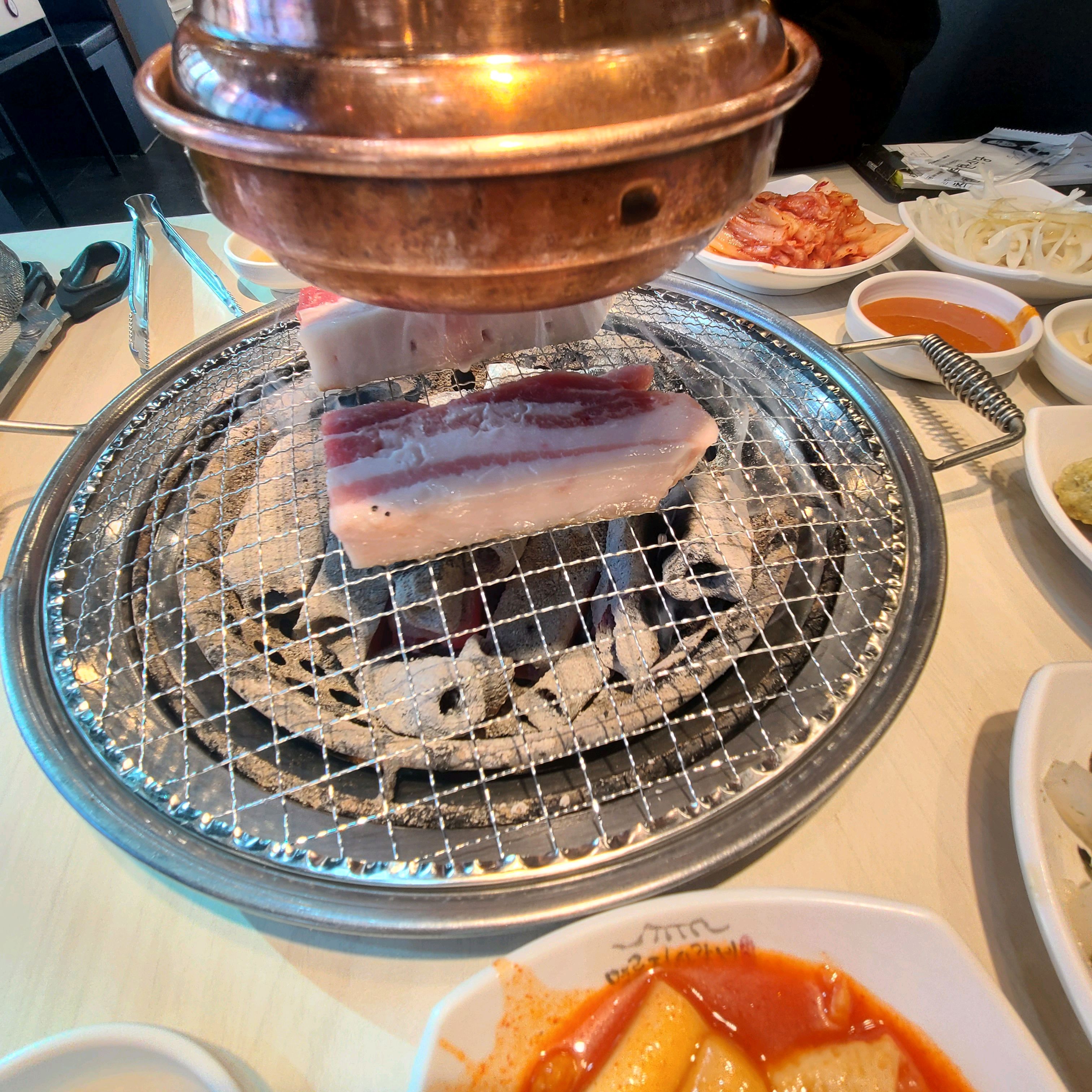 목살과 청포묵이 맛 좋은 명륜진사갈비 - 발산역 맛집 명륜진사갈비 서울발산역점
