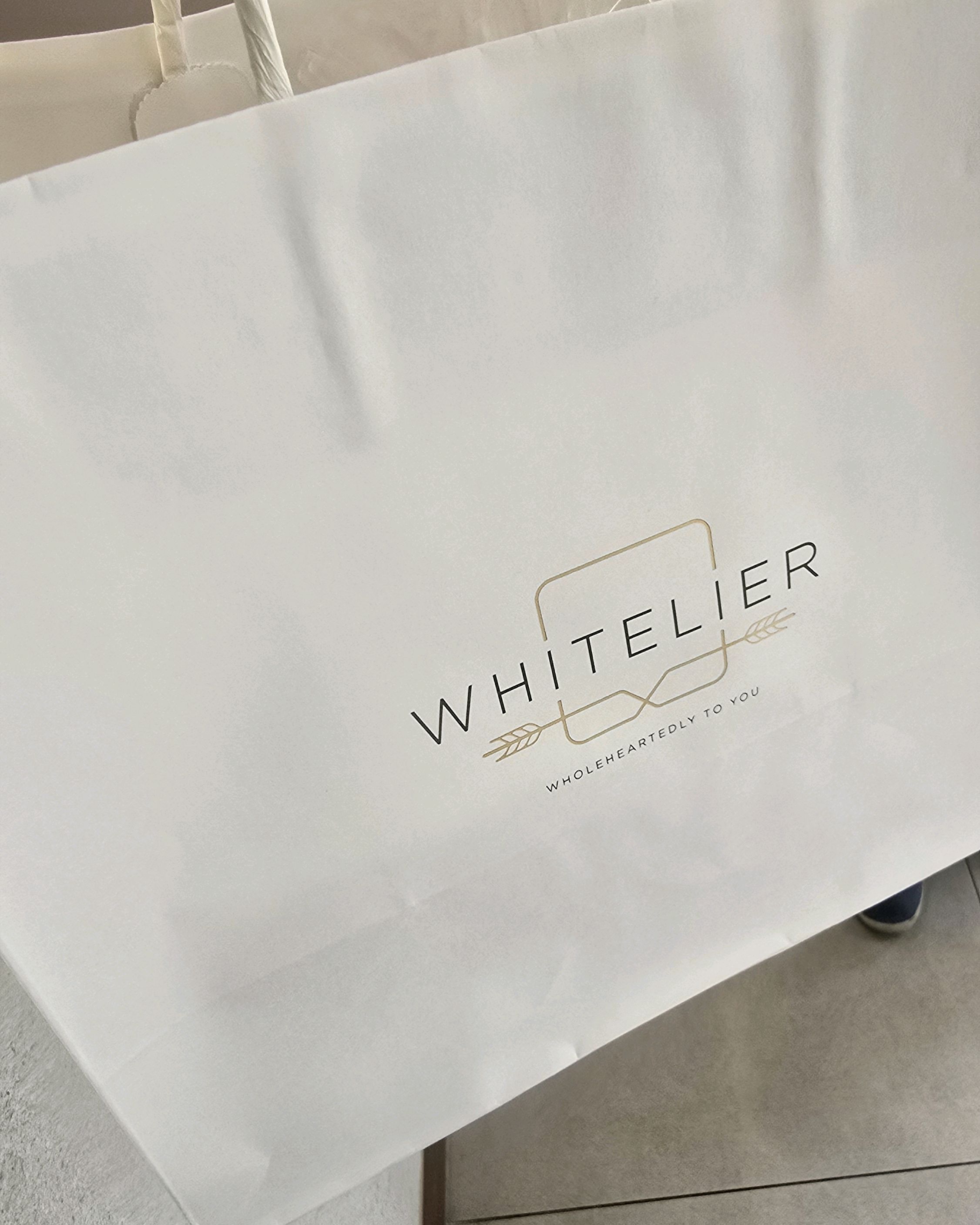 지인추천받아왔어요^^ 애들이 좋아했음좋겠네용 ! 친절하시고 감사합니다 :) - 김해 율하 맛집 화이트리에 김해율하점