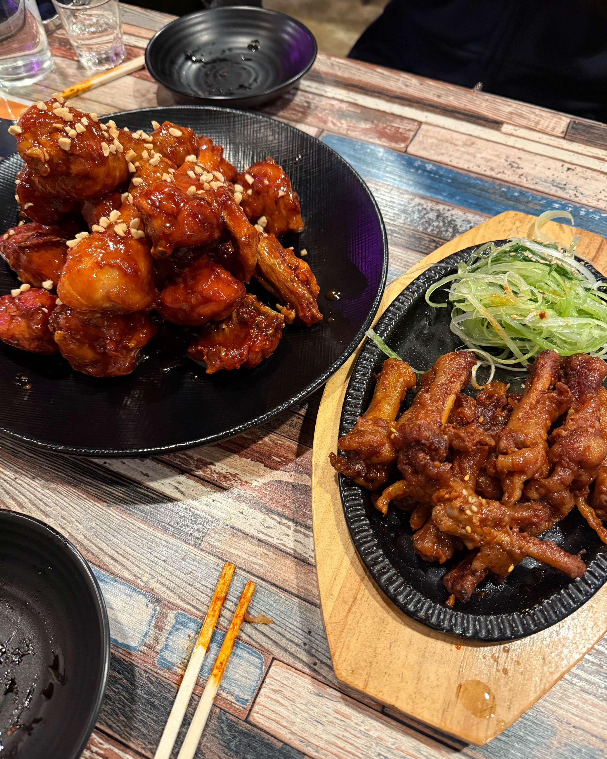 음식 너무 맛있고 직원분들도 너무 친절해요 마감시간 다 되가는데 친절하게 응대해주셔요!!