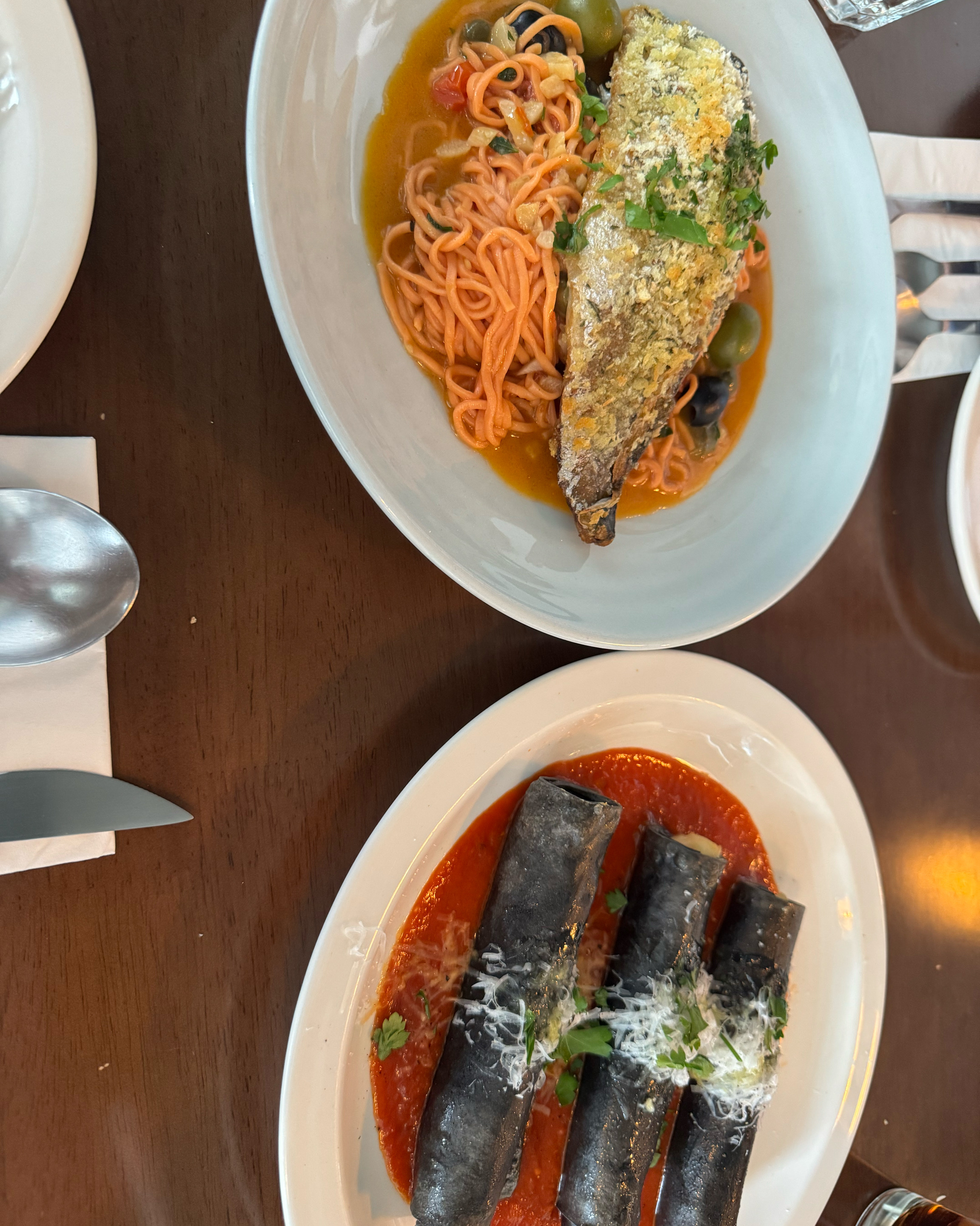인생 파스타 집 입니다. 메뉴도 너무 신선하고 정말 맛있게 잘 먹었습니다. 파스타집 처음으