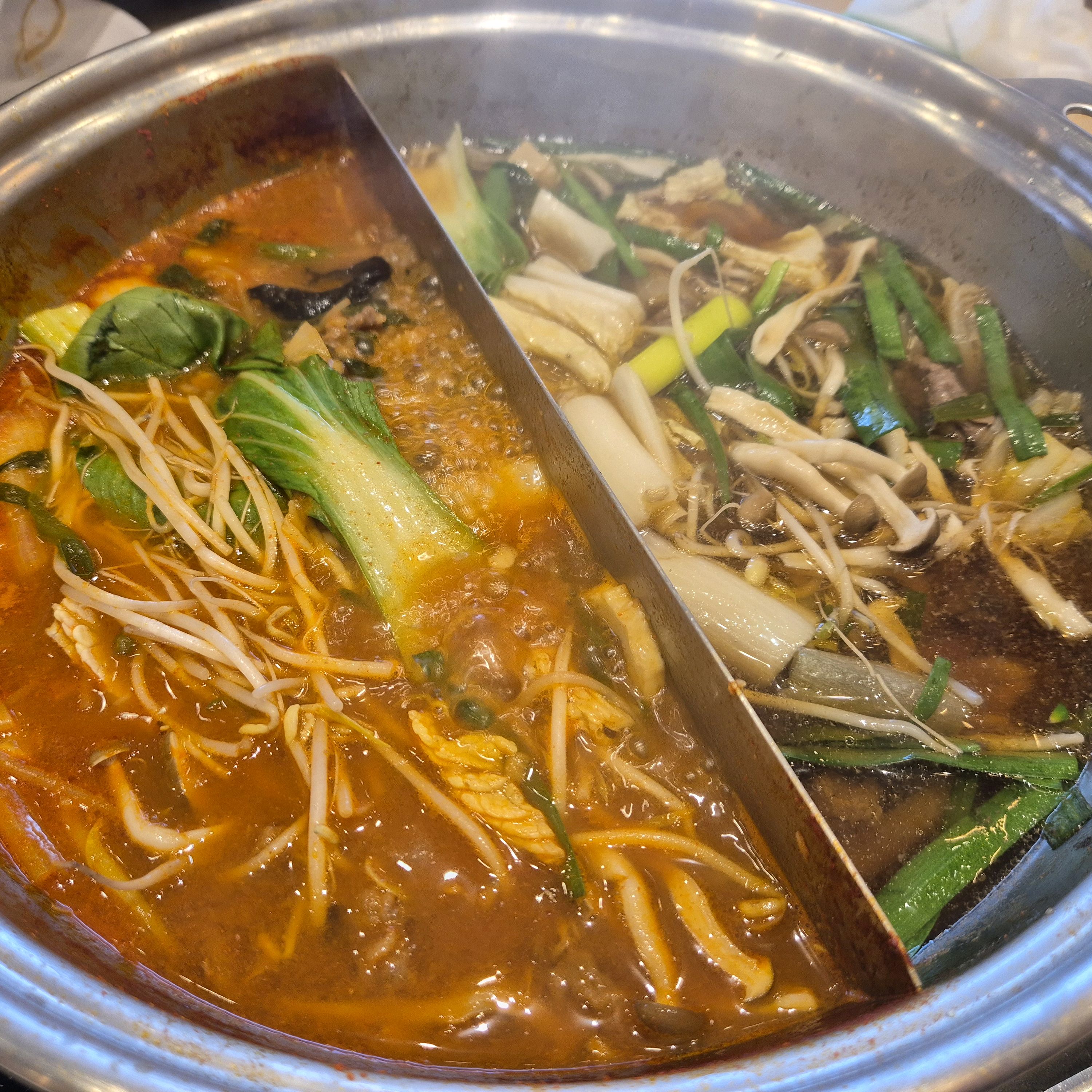 소고기무한리필 샤브샤브 대만족 - 구미 형곡 맛집 샤브20 구미형곡점