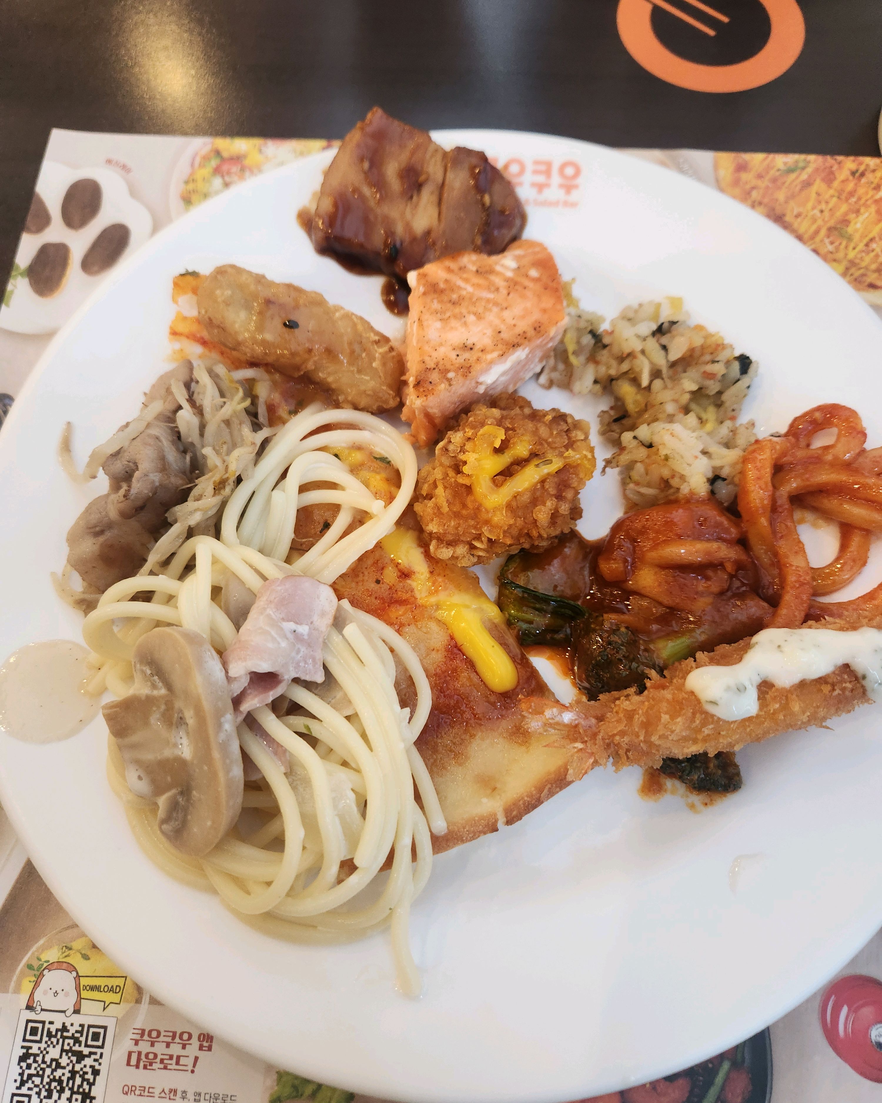 초밥이 생각 날때 가는데 가기전에는 기대했다 가고 나면 후회되요 - 전주 송천동 맛집 추천 쿠우쿠우 전주송천점