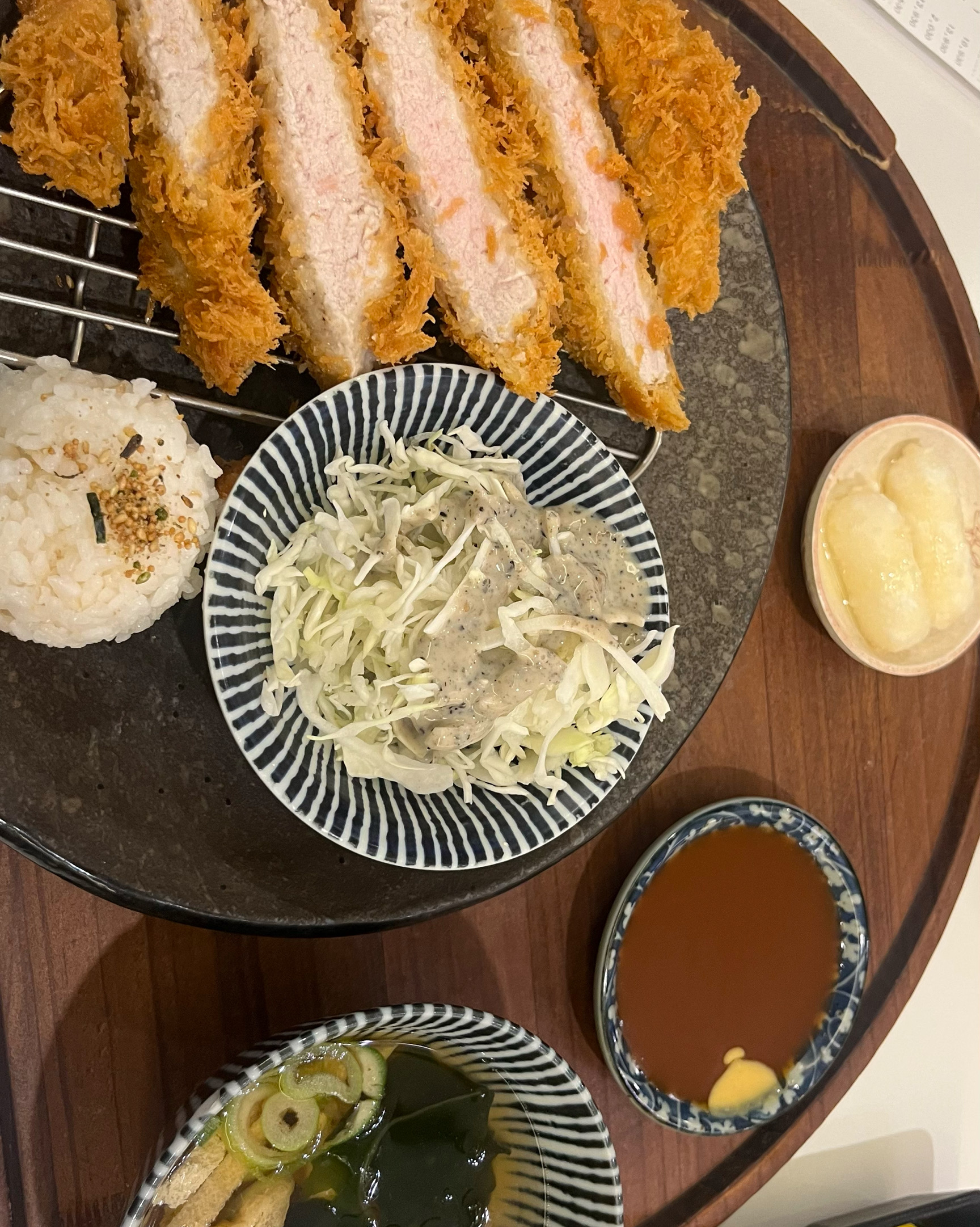 백소정의 첫맛은 깊고 진한 풍미로 입맛을 사로잡는다. - 부천역 맛집 백소정 부천역점