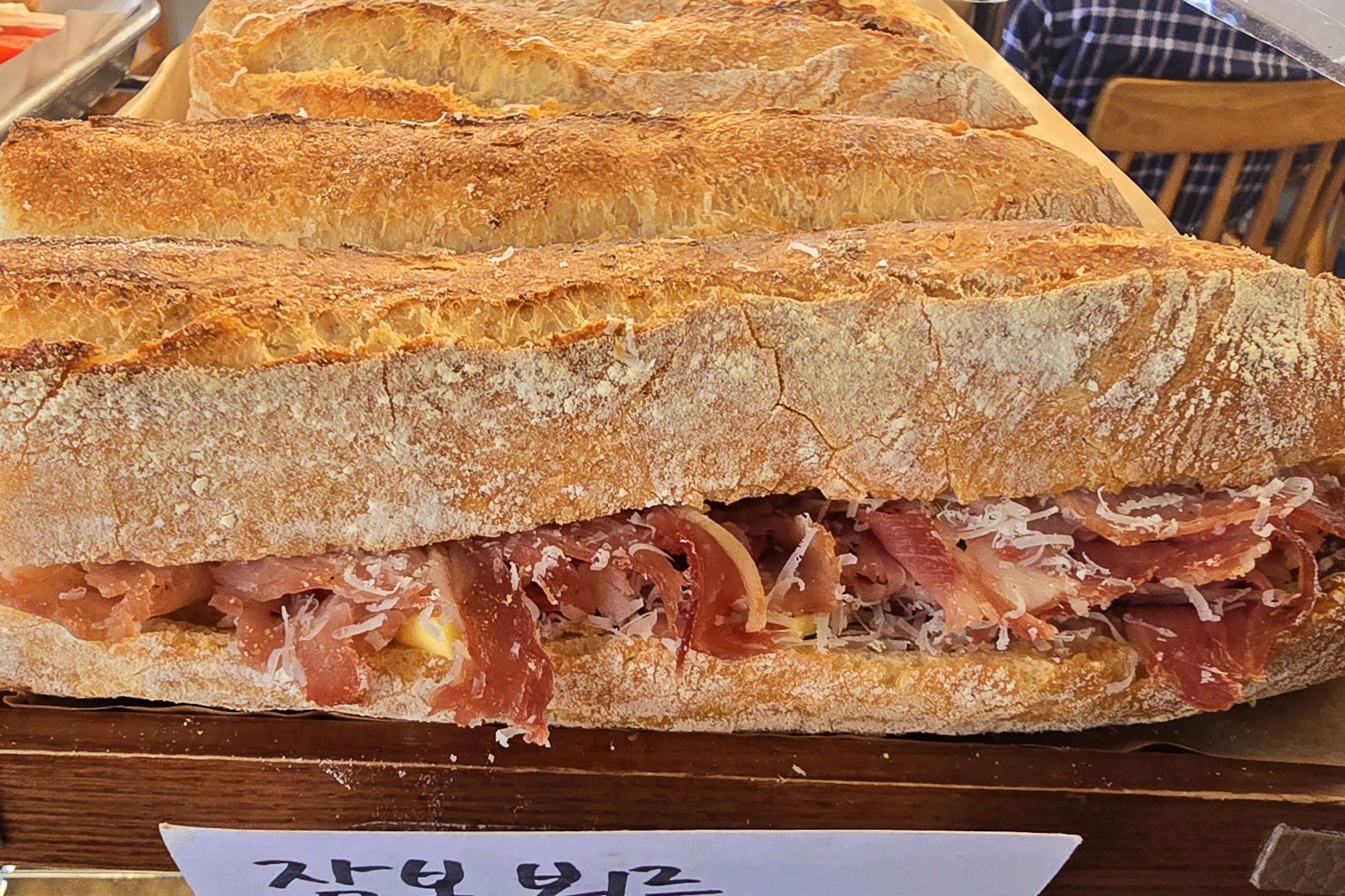 간만에 잠봉뵈르 먹고싶어서 들른곳ㅜㅜ - 대전 맛집 빵 한모금