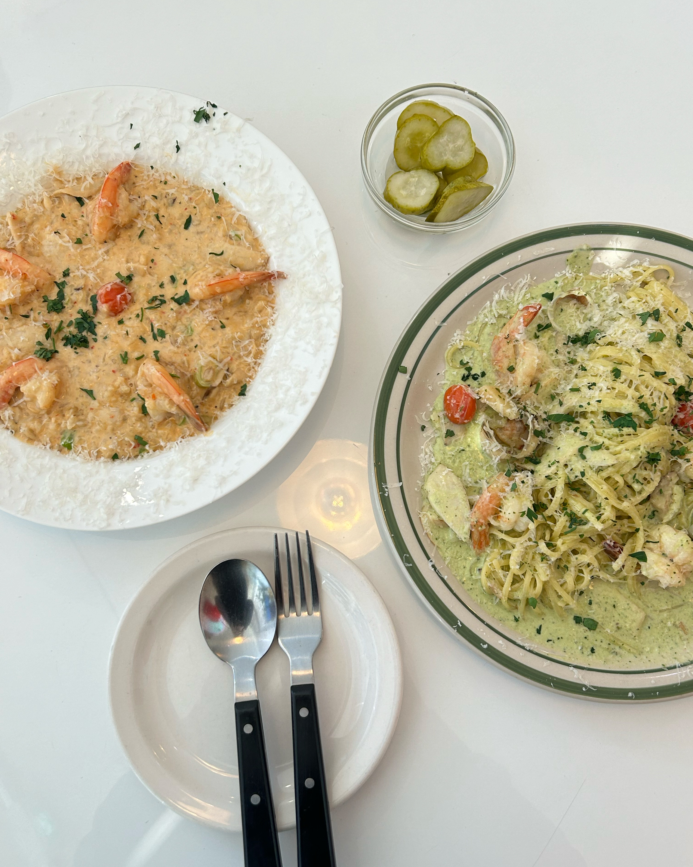바질크림파스타, 투움바리조토 두개 먹었는데 둘다 너무 맛있어서 좋았어요! 메뉴 다양하던데