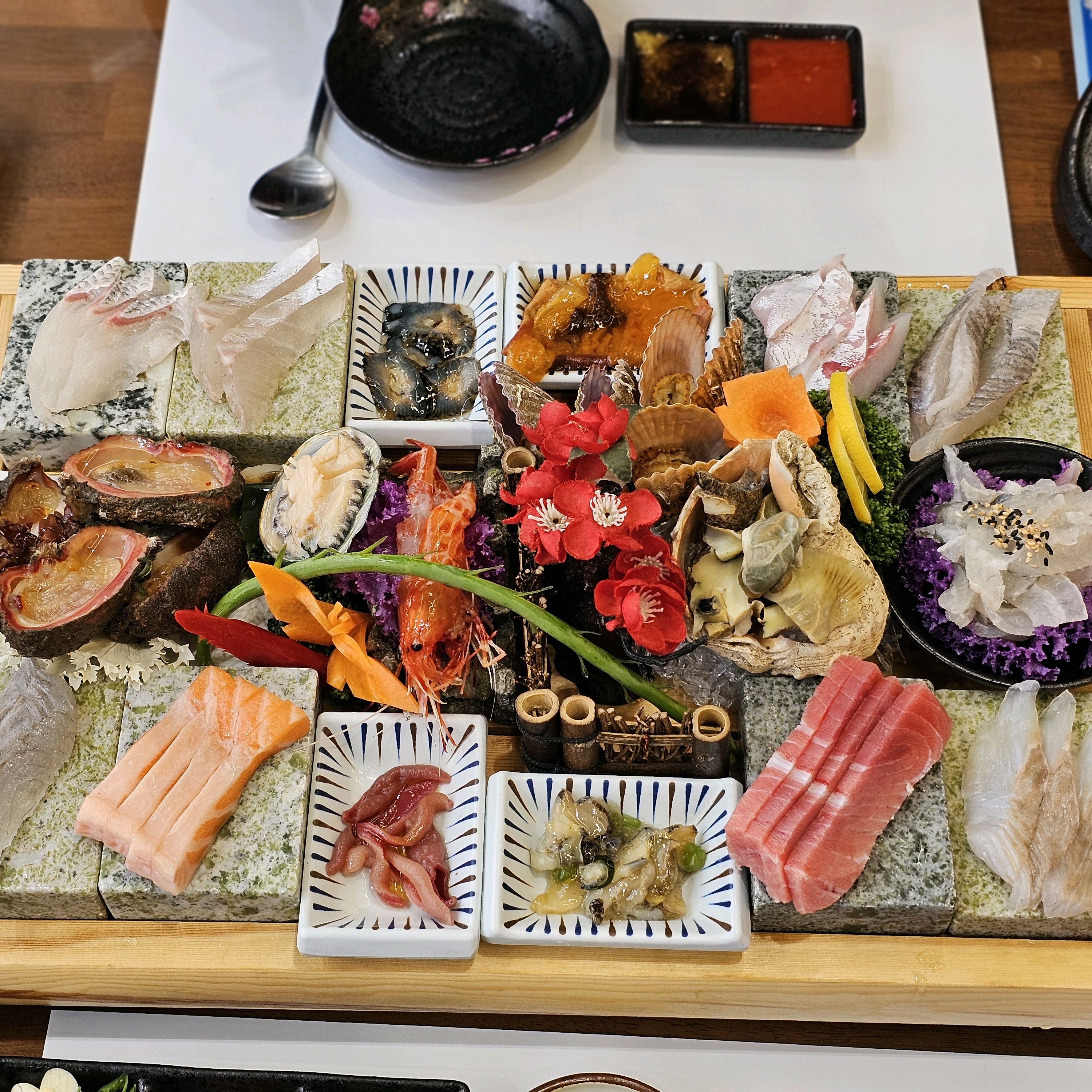 기대하며 방문했는데도 너무 만족스러웠어요! - 불당동 맛집 더 씨푸드 불당점