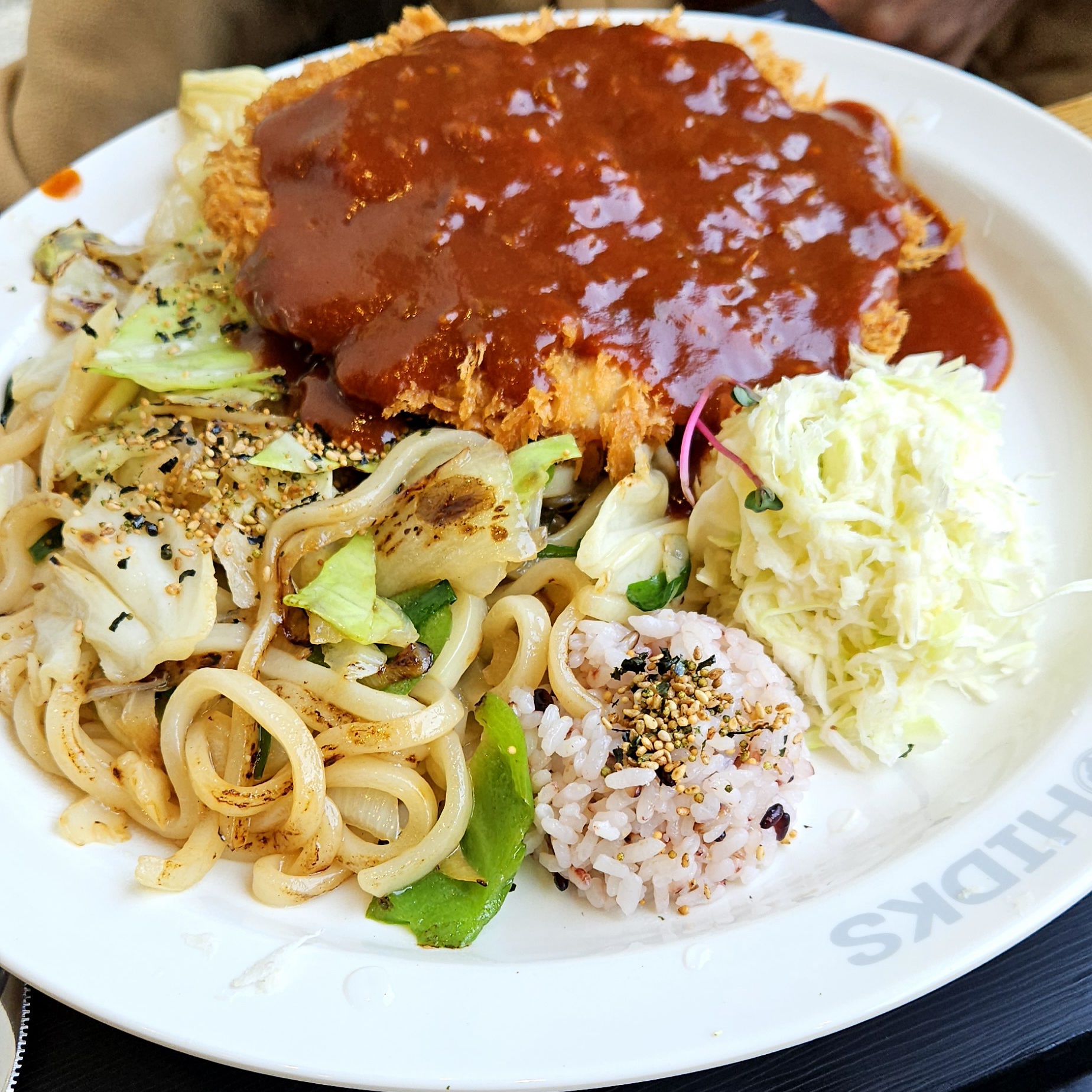 평일임에도 불구하고 웨이팅이있어요! - 전주 효자동 맛집 홍익돈까스 전주효자점