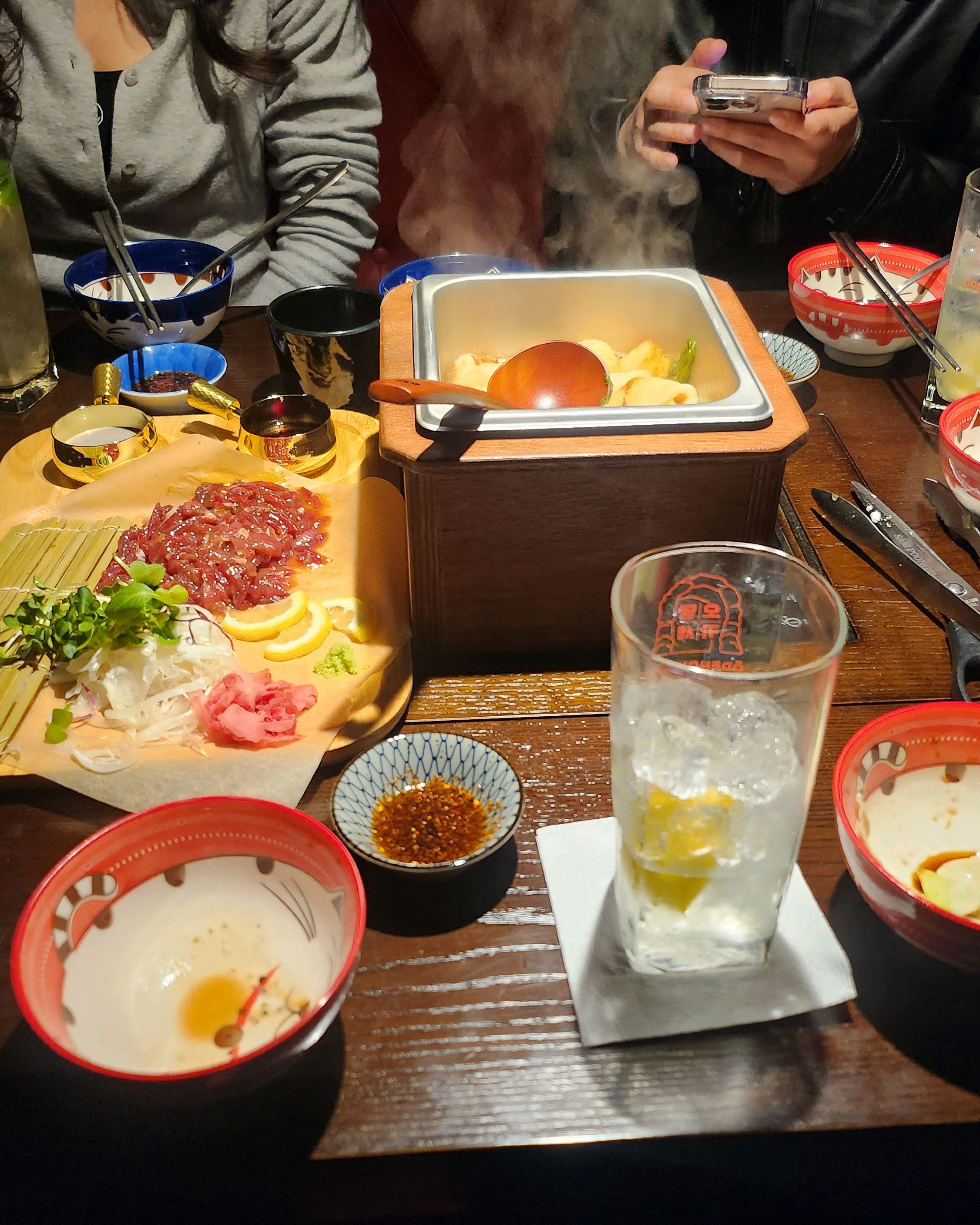 분위기 짱~~ 룸이 있어서 프라이빗하게 즐길수 있고, 진짜 오뎅이 너무나 맛있어요. 퀄리