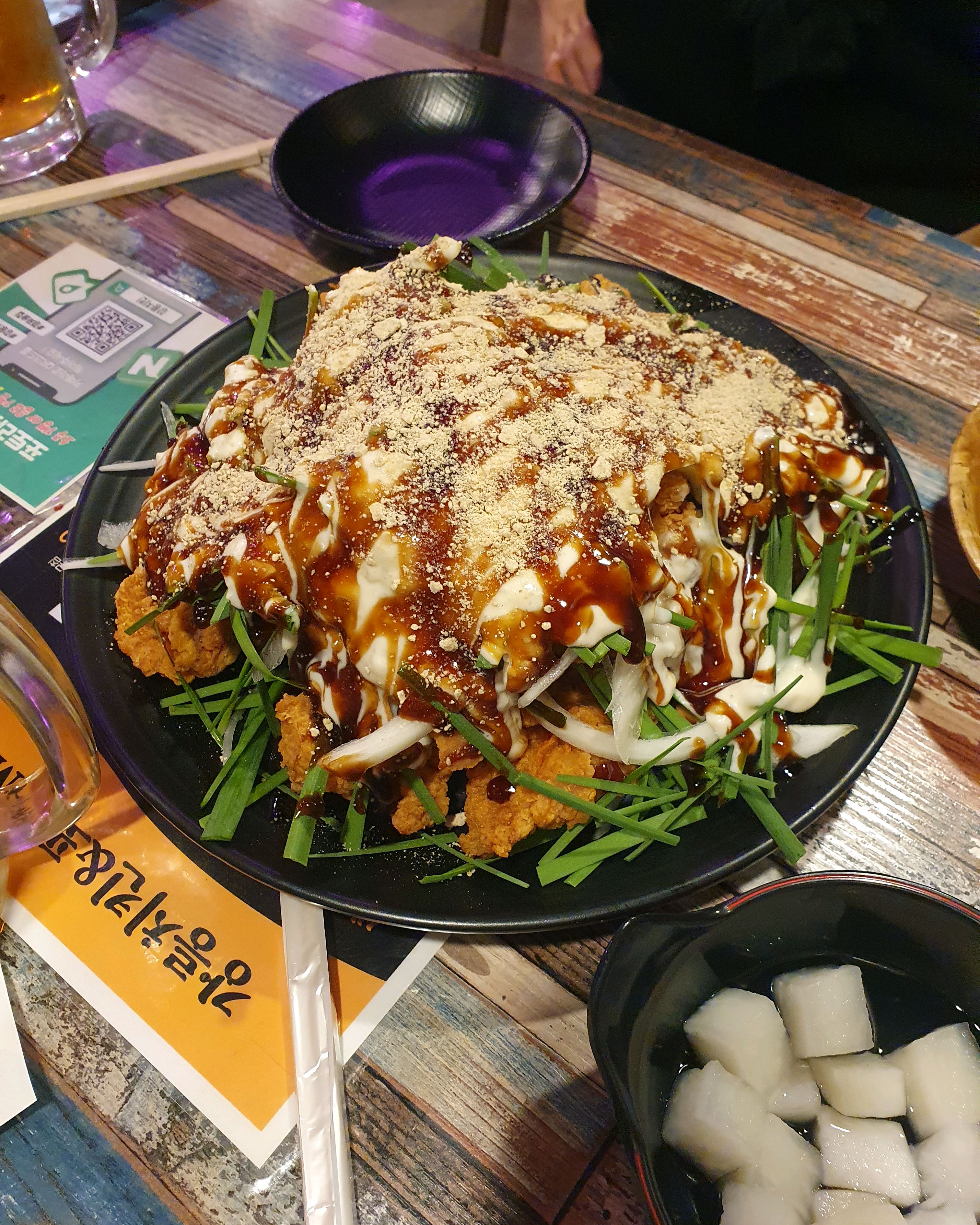 강릉 현지인 맛집이라 해서 와봤는데 너무 좋네요!! 치킨이 너무 맛있고 다음에 또 방문하