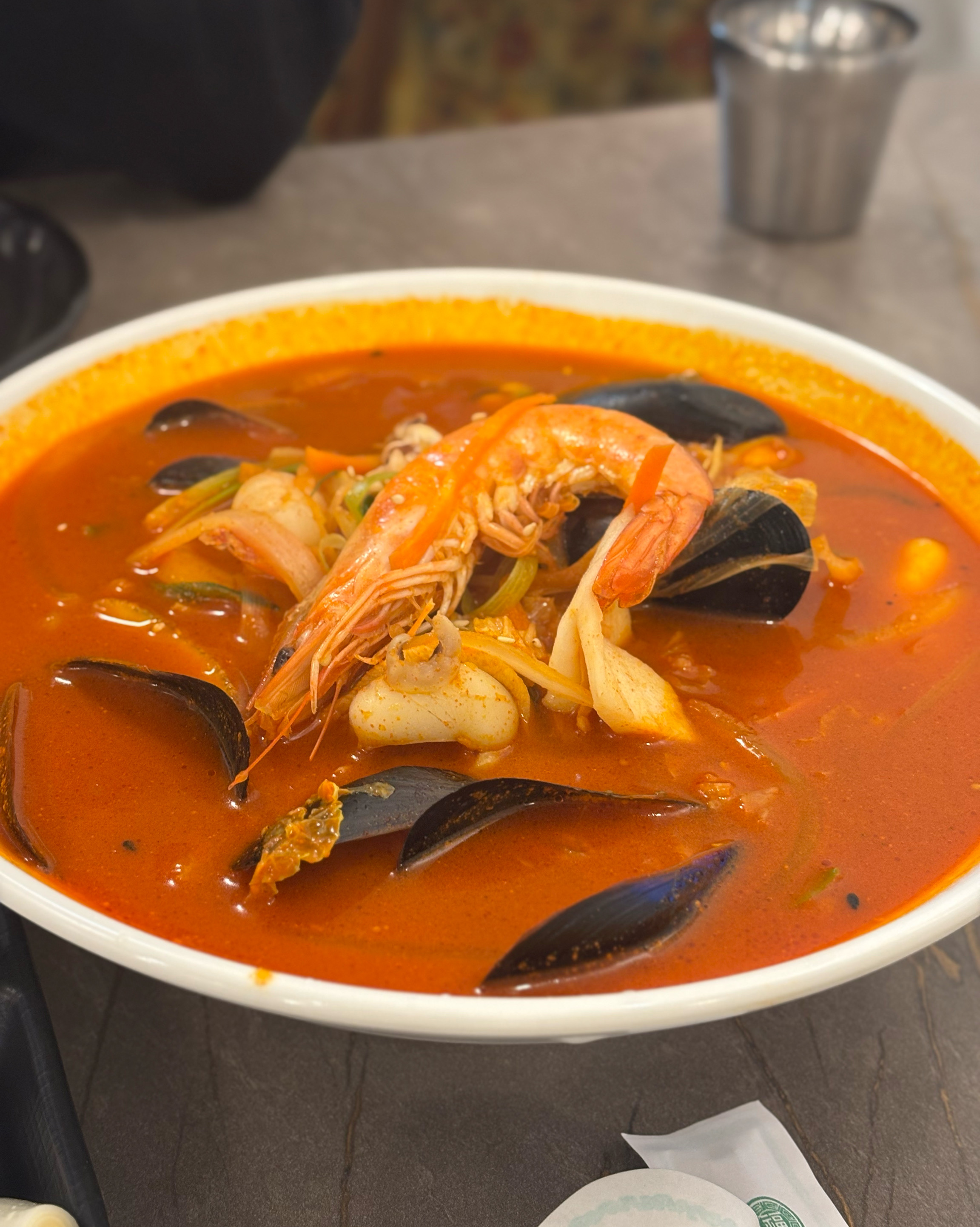 짬뽕과 치킨의 조합이 신선한데 되게 잘 맞네요!!! - 부산역 맛집 하반장짬뽕 오늘도난닭치킨