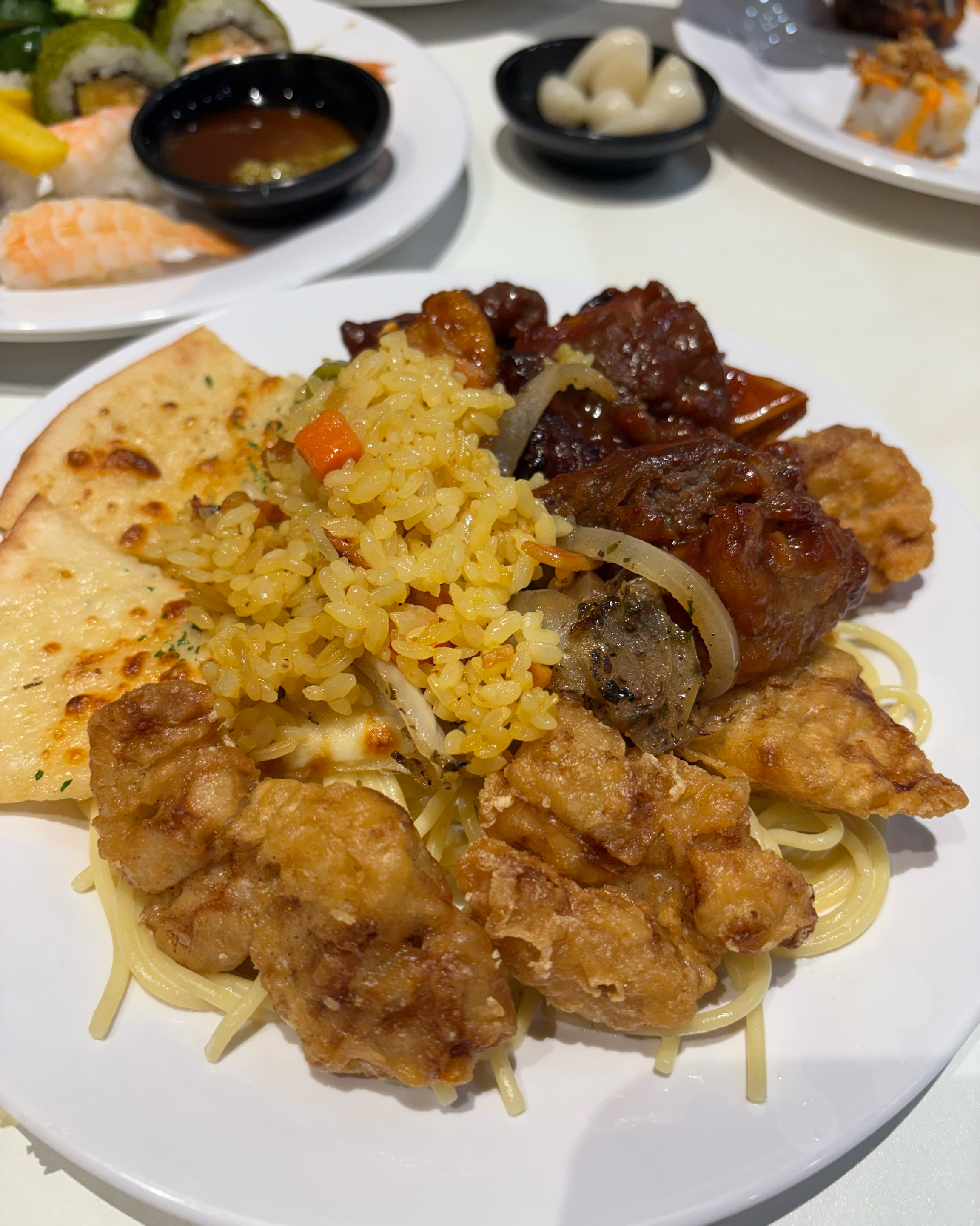 간만에 에슐리 퀸즈!! 여기 티라미슈가 미쳤습니다.. 너무 맛있어서 놀랬네요 - 신풍역 맛집 애슐리퀸즈 신풍점