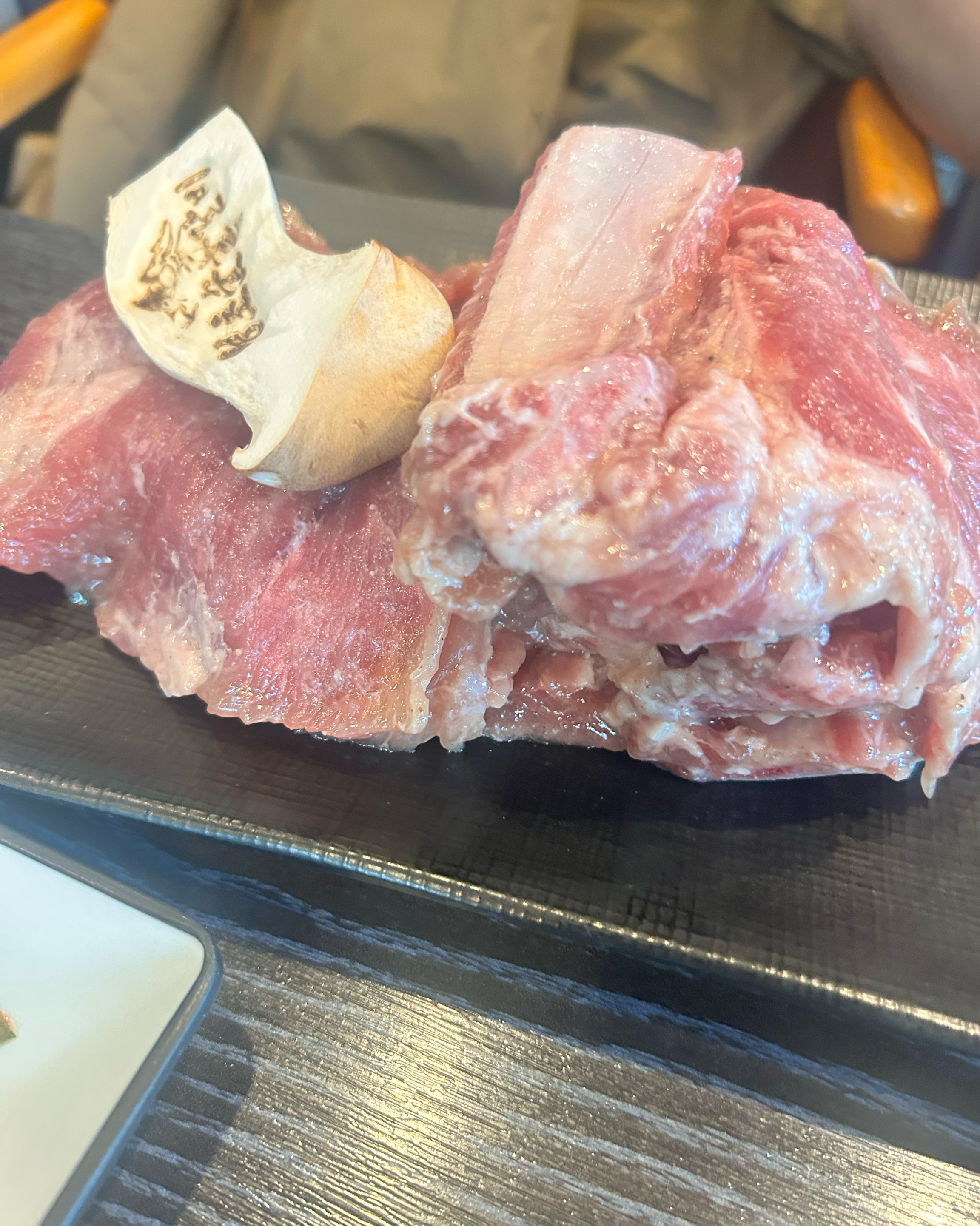 고기 질이 좋아용 맛있어용! 속초 놀러와서 회만먹기가 힘들어서 찾았는데 깔끔하고 현지인분들