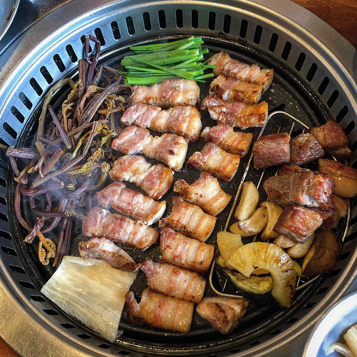 바다 뷰보면서 맛있는 🥩까지 너무 좋은 공간에서 좋은 시간 보냈어요 :) - 송정 맛집 구덕포끝집고기