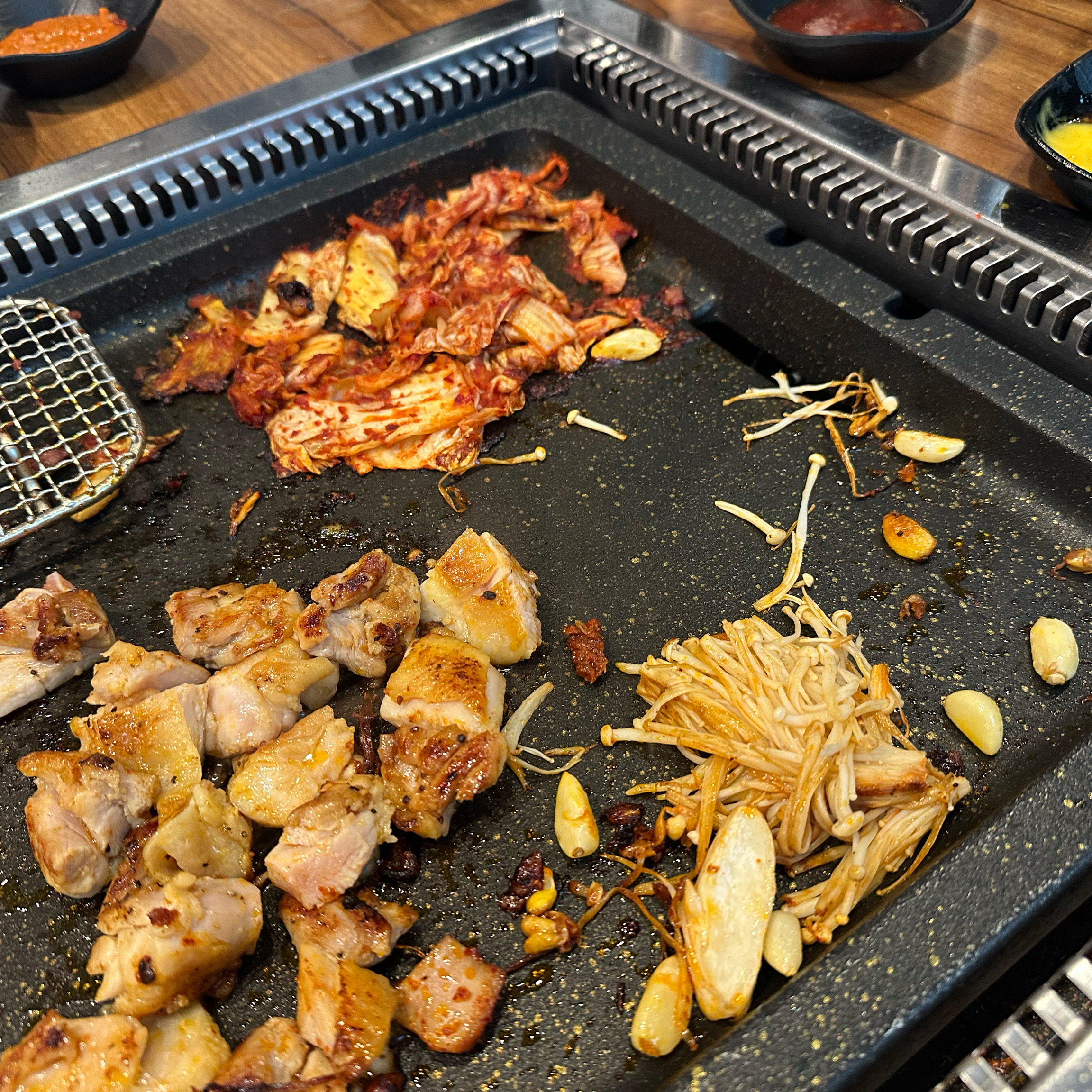 고기질도 너무좋고 찌개도 맛있고 - 대전 맛집 춘천집무한닭갈비 대전둔산점