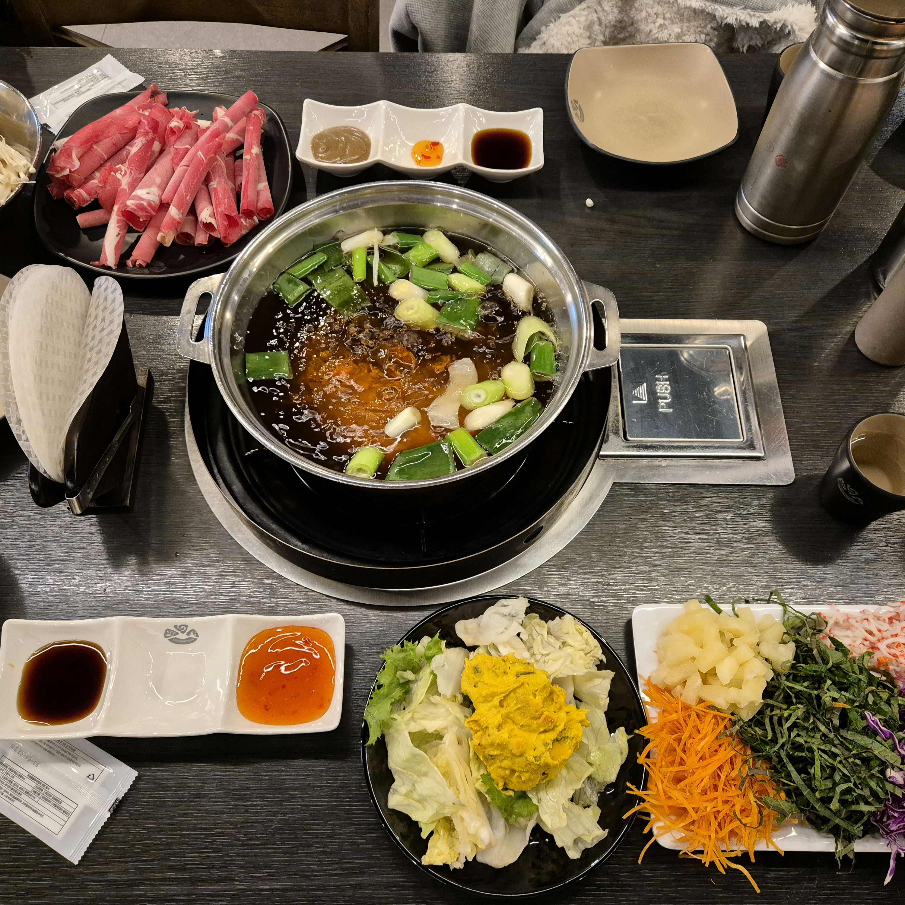 노원 최애 맛집!! 100번도 넘게 온 곳이에요!! 신선한 야채를 양껏 먹을 수 있어서 넘