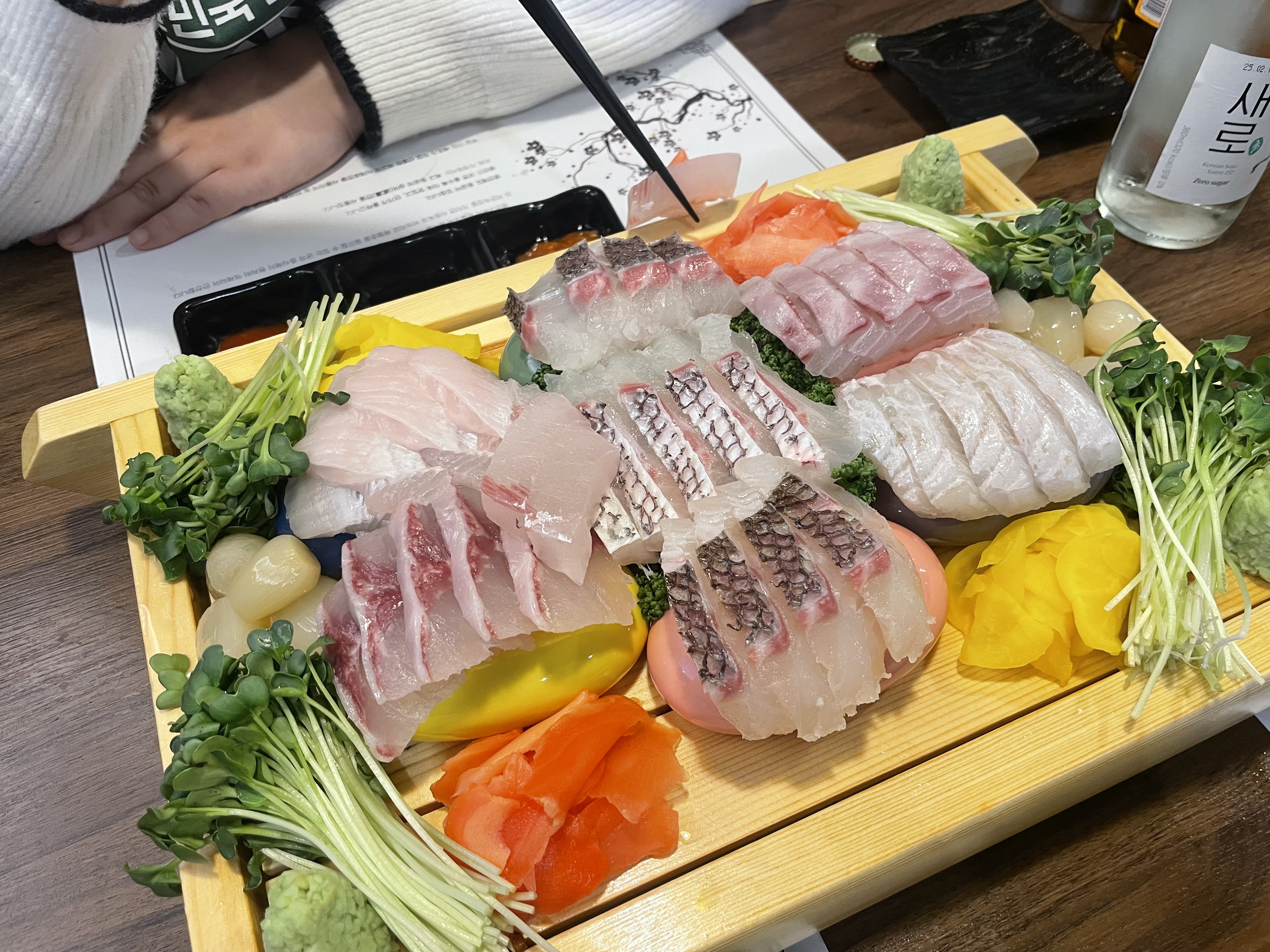회 종류도 다양하고, 또 신선해서 자주 이용할 것 같아요!보통 무한리필하면 신선도 떨어지는