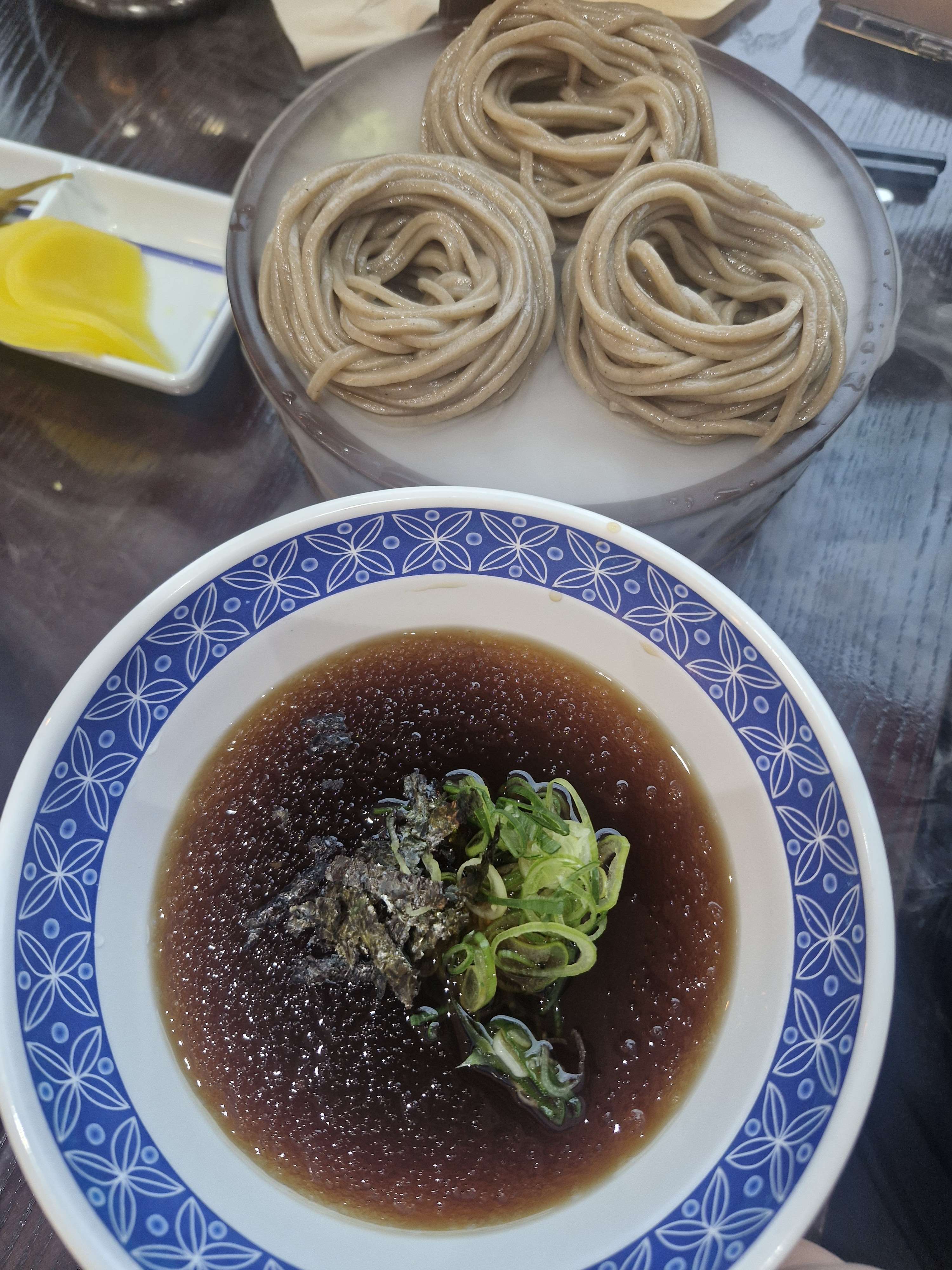 운동 후 시원한게 먹고싶어서 냉모밀세트 먹으러 왔어요~ - 충북혁신도시 맛집 삼동소바 충북혁신점