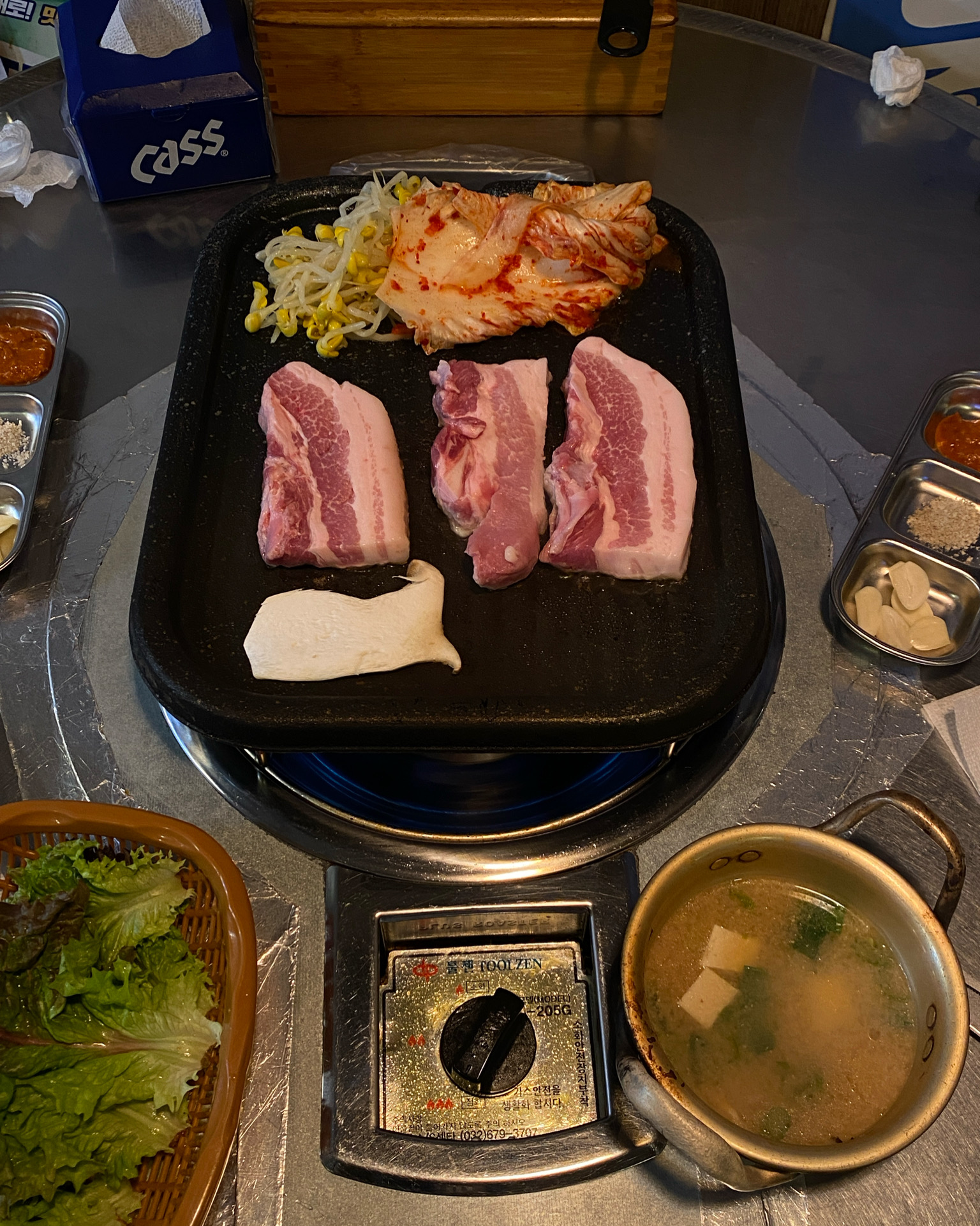 길가다 우연히 들어온 고기집인데 기대이상으로 맛있어요! 😋 역 근처에 위치해 있어서 찾기도