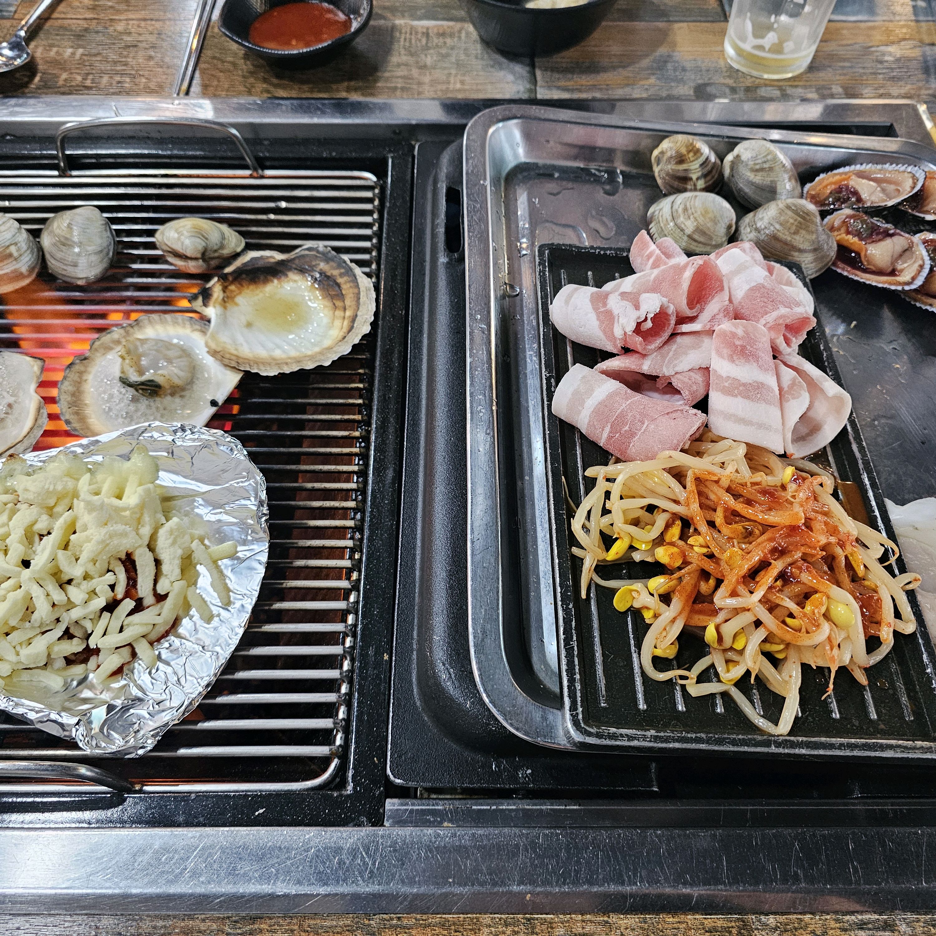 속초 1박 여행와서 맛있게 먹고 갑니다ㅎ - 아바이마을 맛집 명품고기랑조개랑