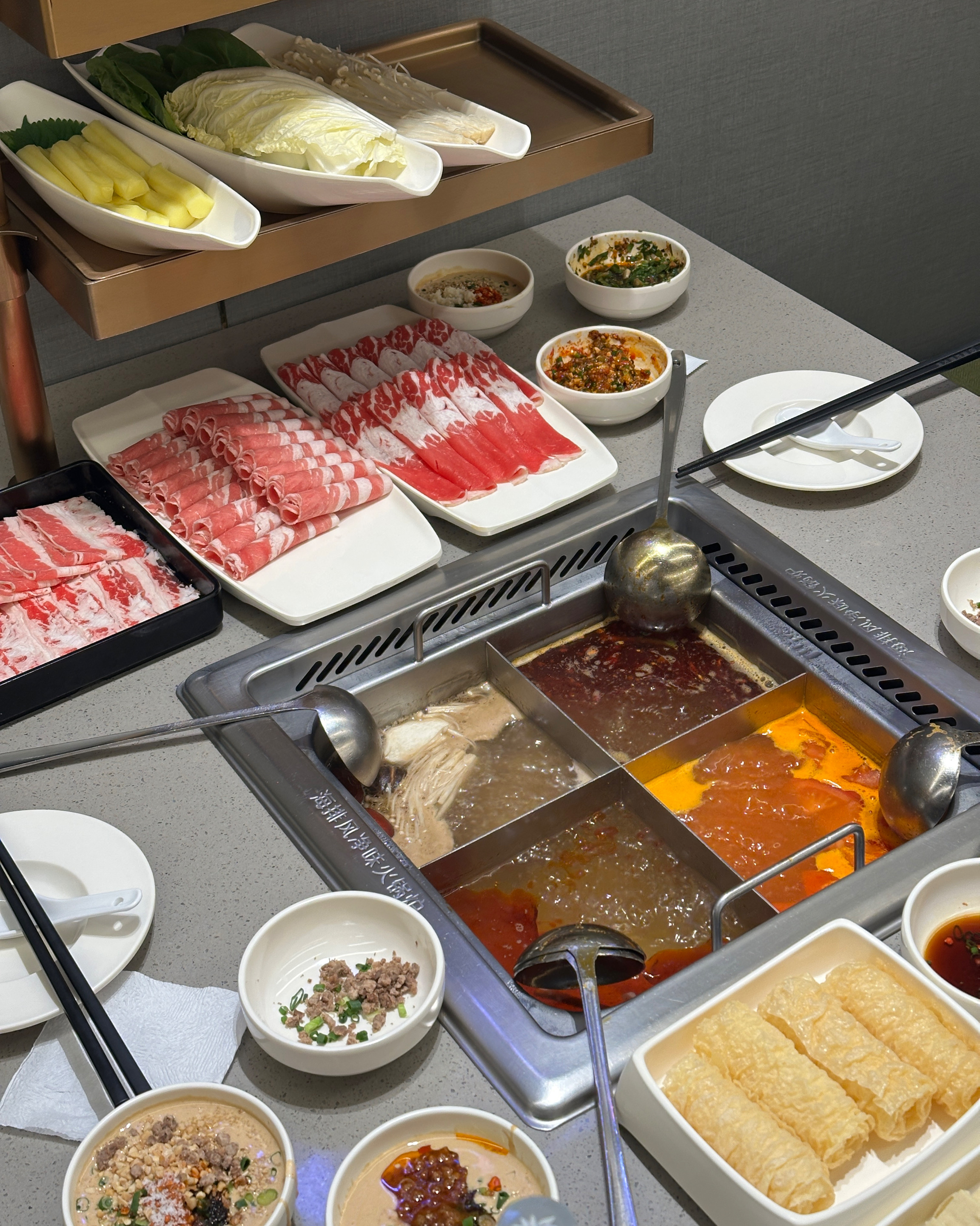 고기랑 야채, 새우 전부 다 신선하고 맛있어요! 마라맛도 진짜 진하고 왜 유명한 지 알겠어