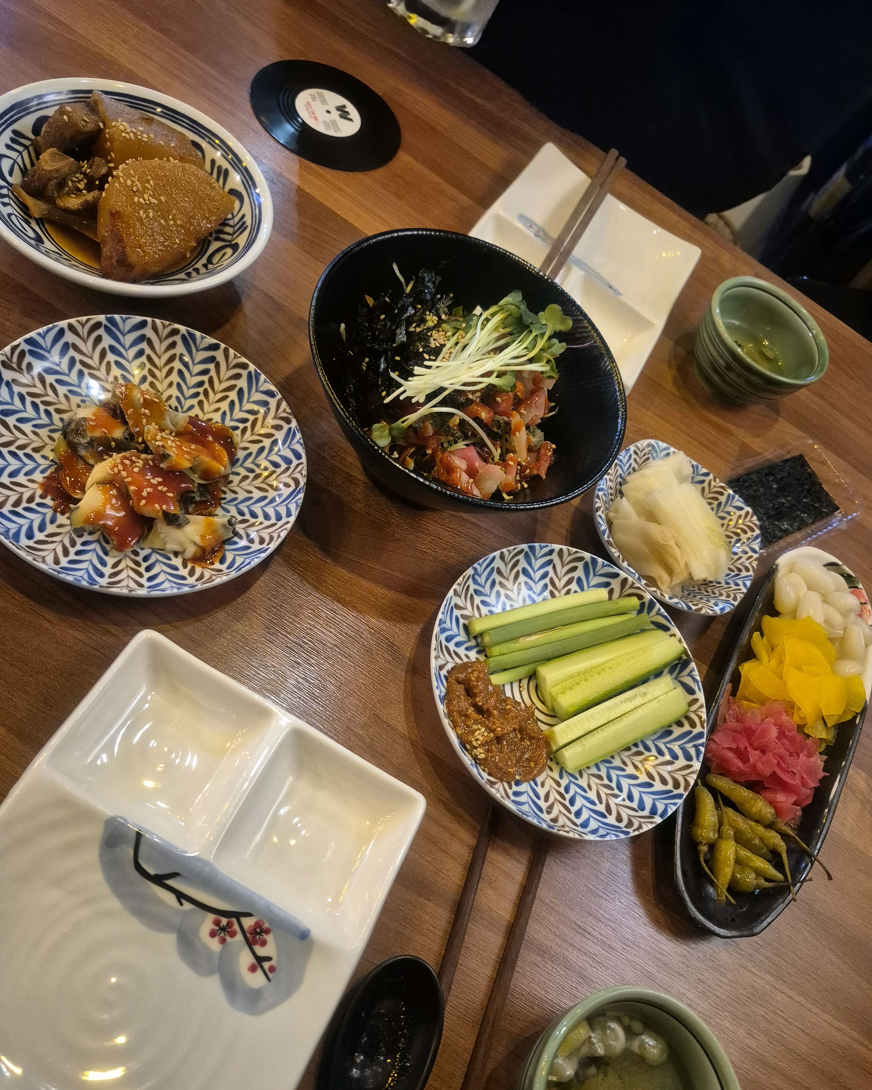분위기부터 죽여주는데... ㅠㅠ 음식들 너무 깔끔하죠 타이밍도 너무좋지요 사장님 너무 젠