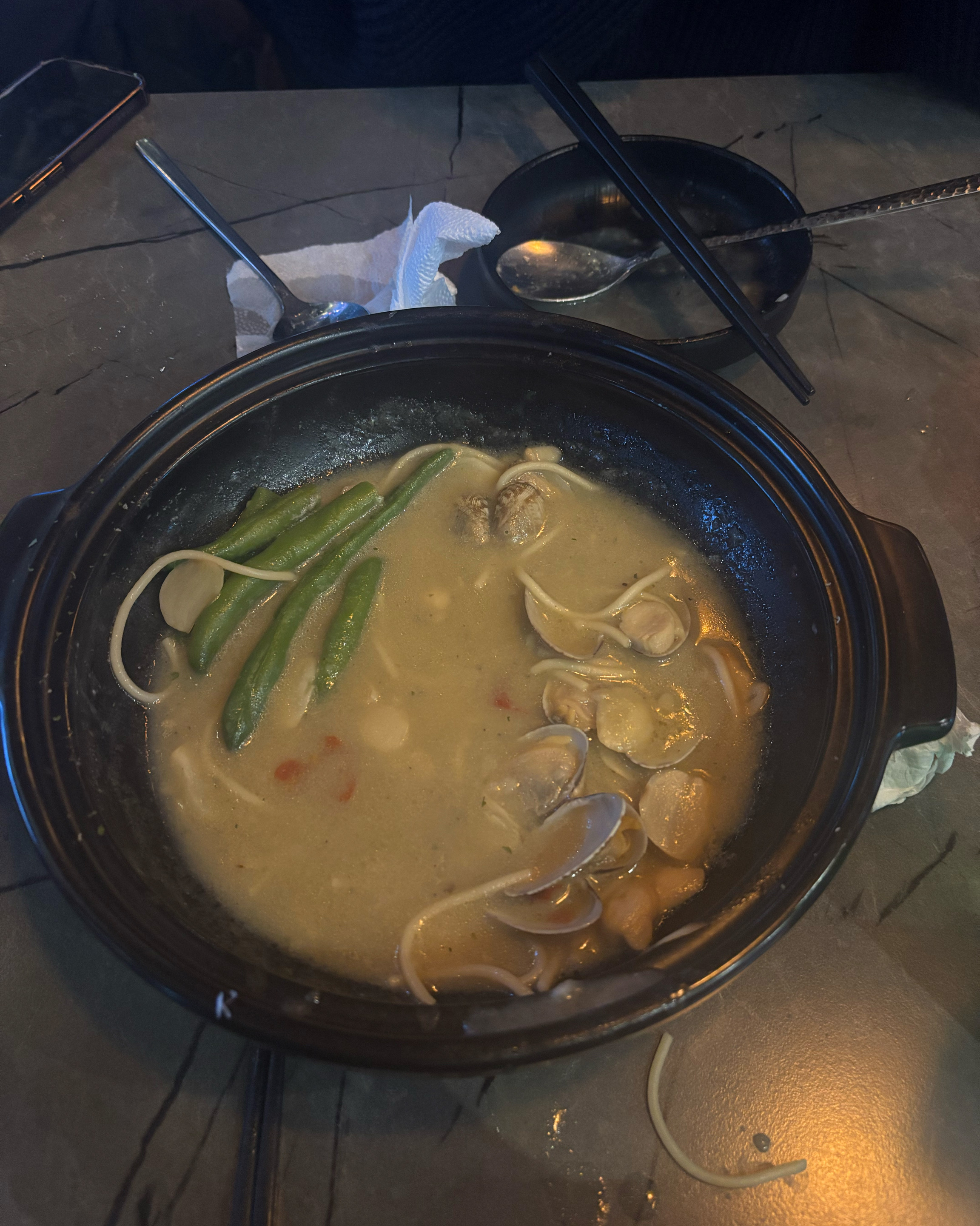 집앞에 있어서 알게된 술집인데 안주가 정말 맛있고 분위기가 좋아요! - 권선동 맛집 지미