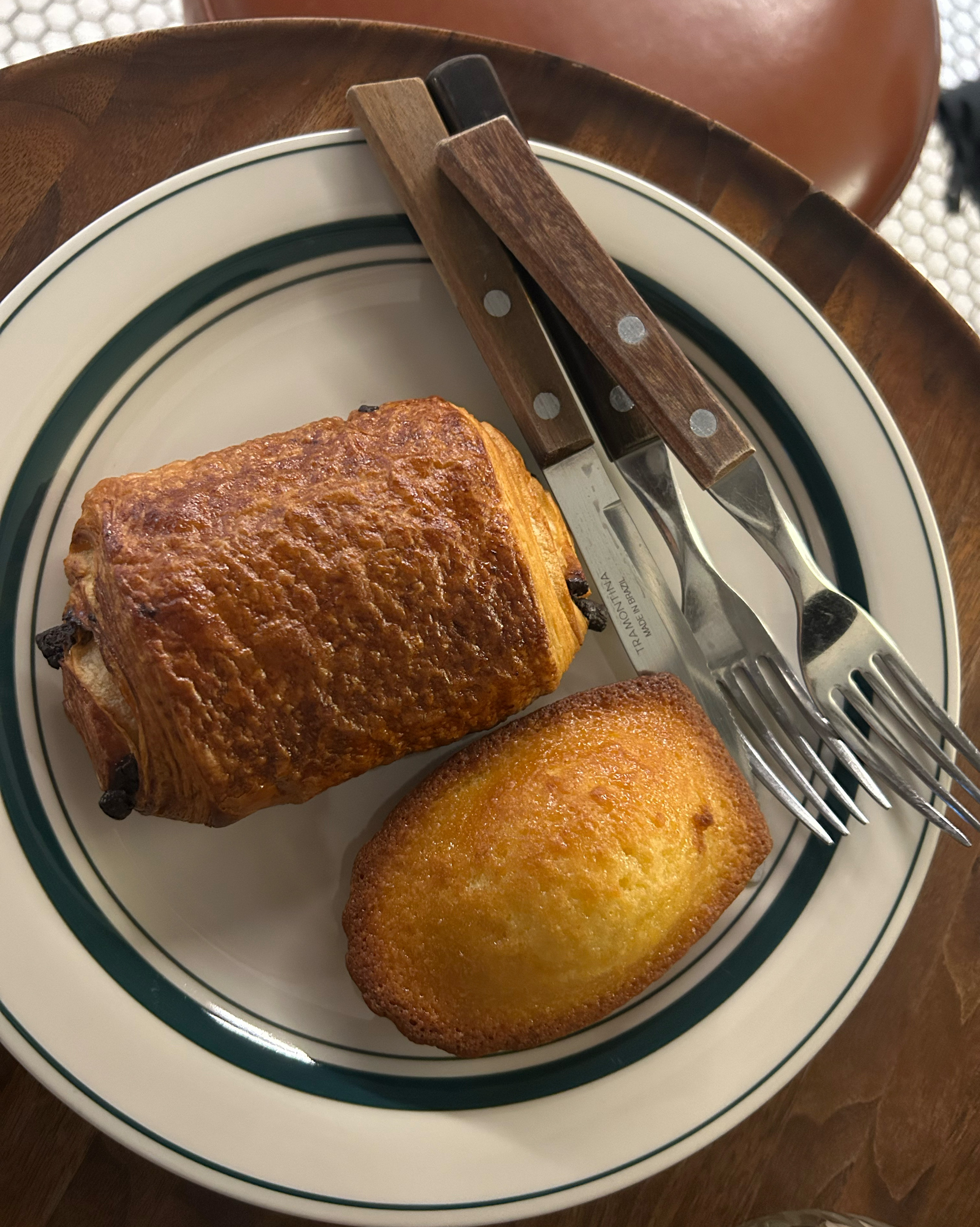[경리단길 맛집 Cafe TRVR] 직접 가본 로컬 리뷰