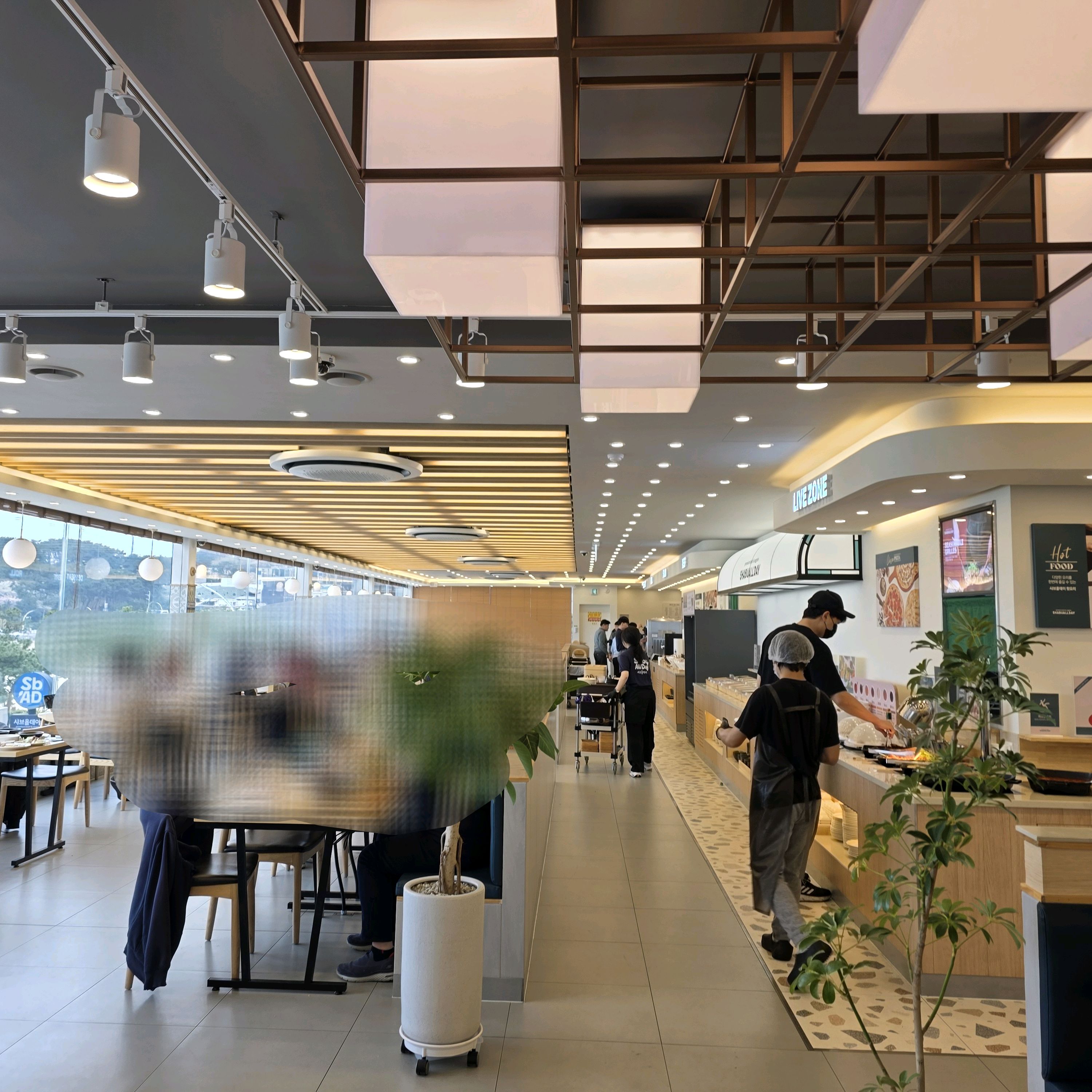 가족과 함께도 좋고 모임 장소로도 좋습니다~ - 울산 동구 맛집 샤브올데이 울산동구점