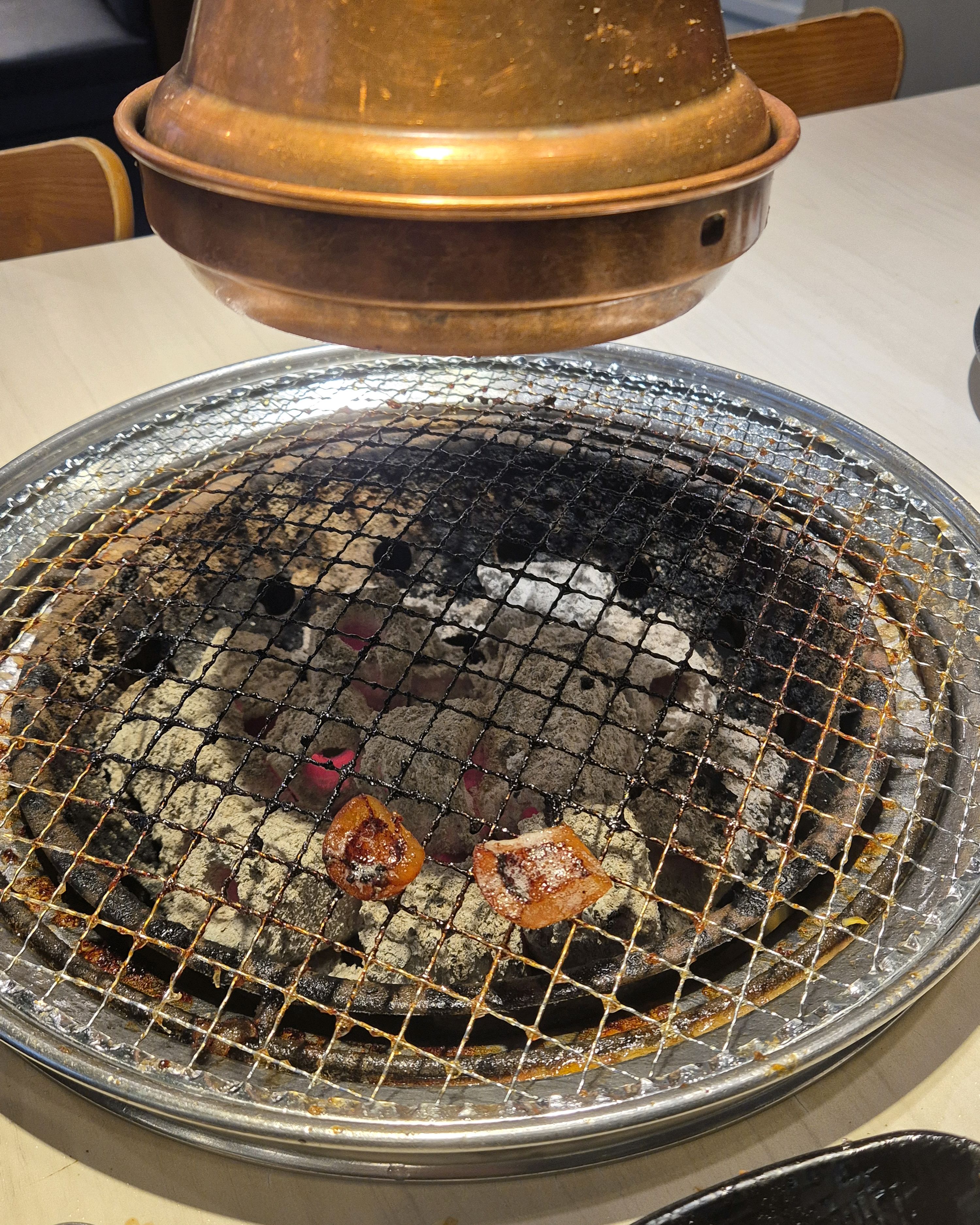 오랜만에 급 돼지갈비랑 삼겹살이 땡겨서 왔어요!! 사장님도 친절하시고 엄청 맛있네요!!ㅎㅎ